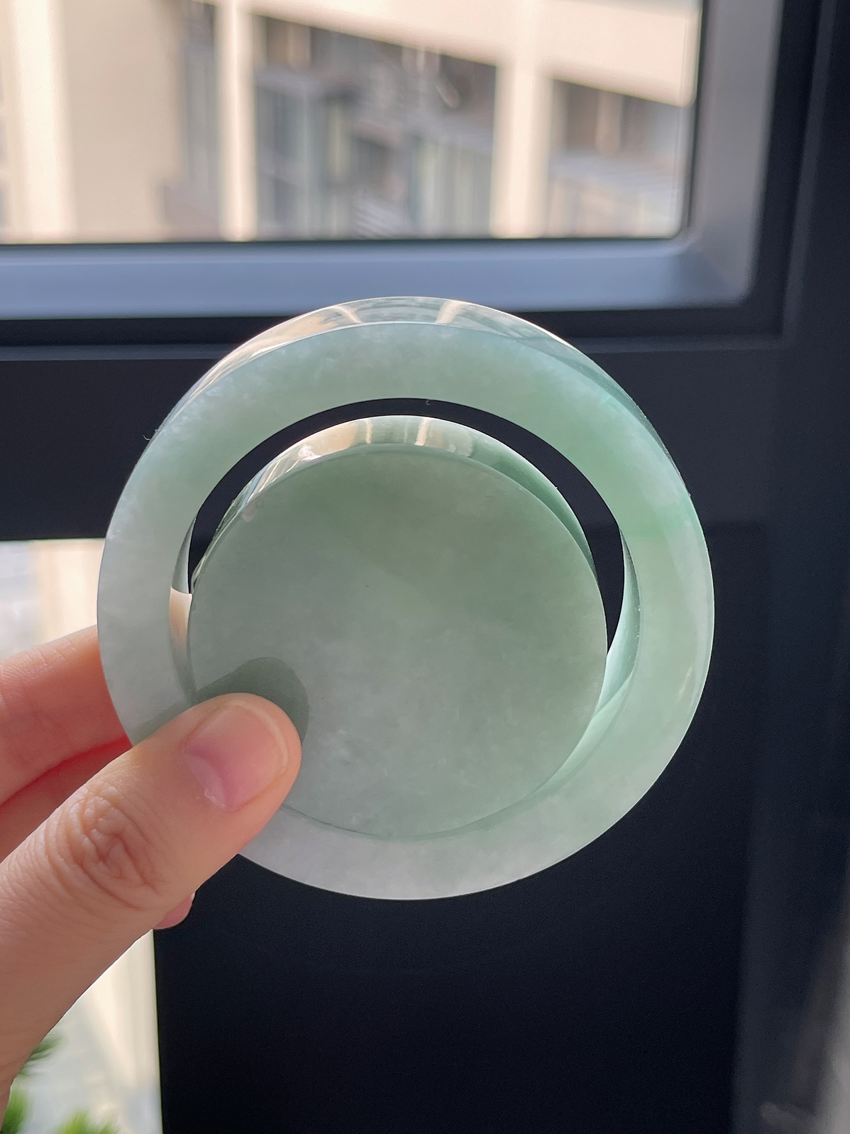 翡翠镯饼，⭕️正圈最大做57，最小做55.6