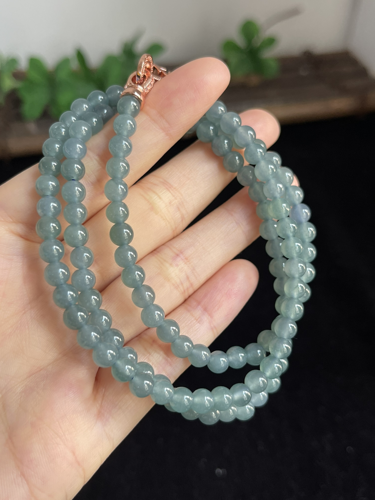 翡翠项链，晶莹剔透，可以做项链，可以做手链，非常漂亮