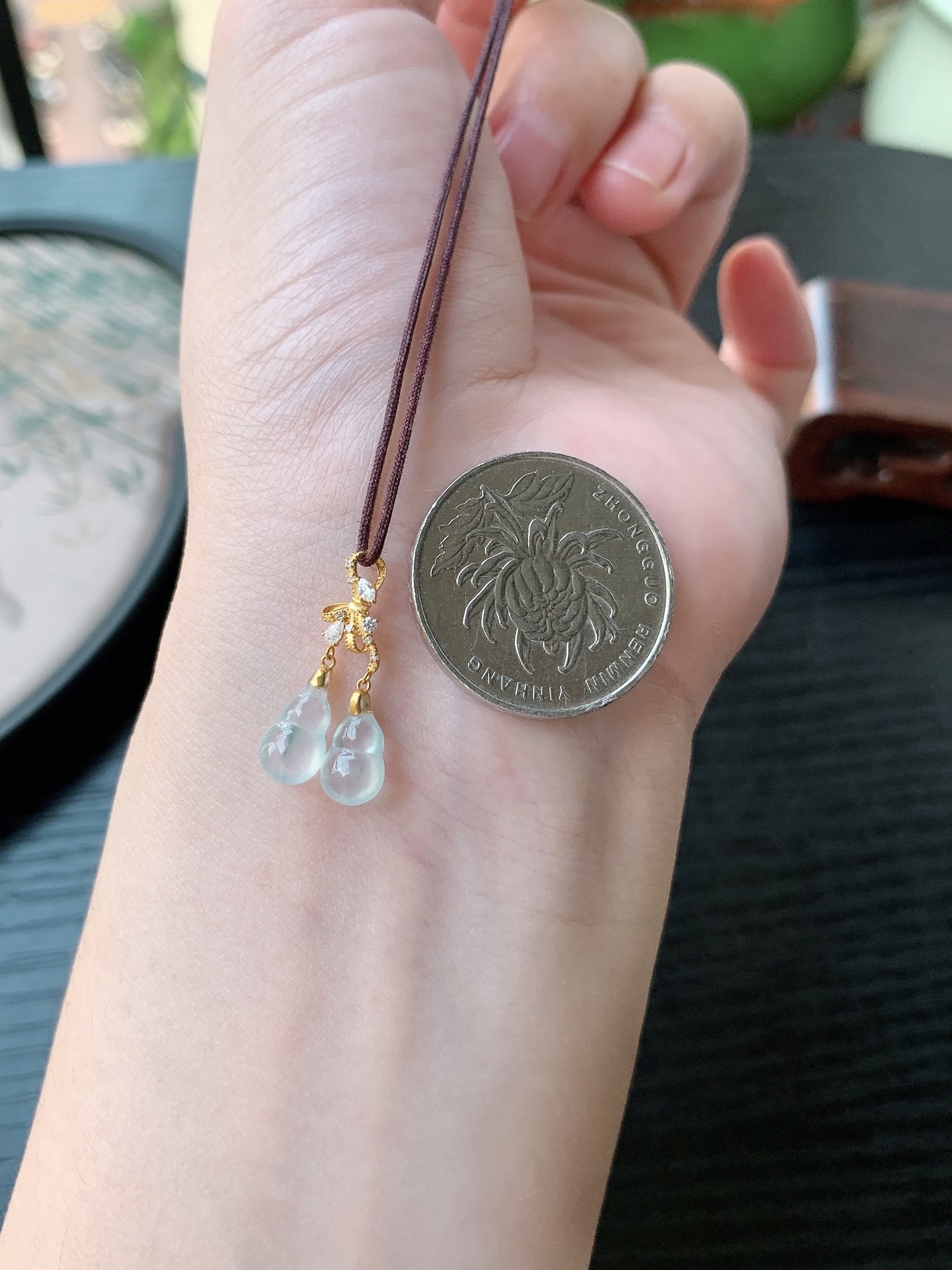18k金镶嵌老坑冰种胶感立体飘花葫芦吊坠 裸石尺寸:8.9-5.7-4.9mm