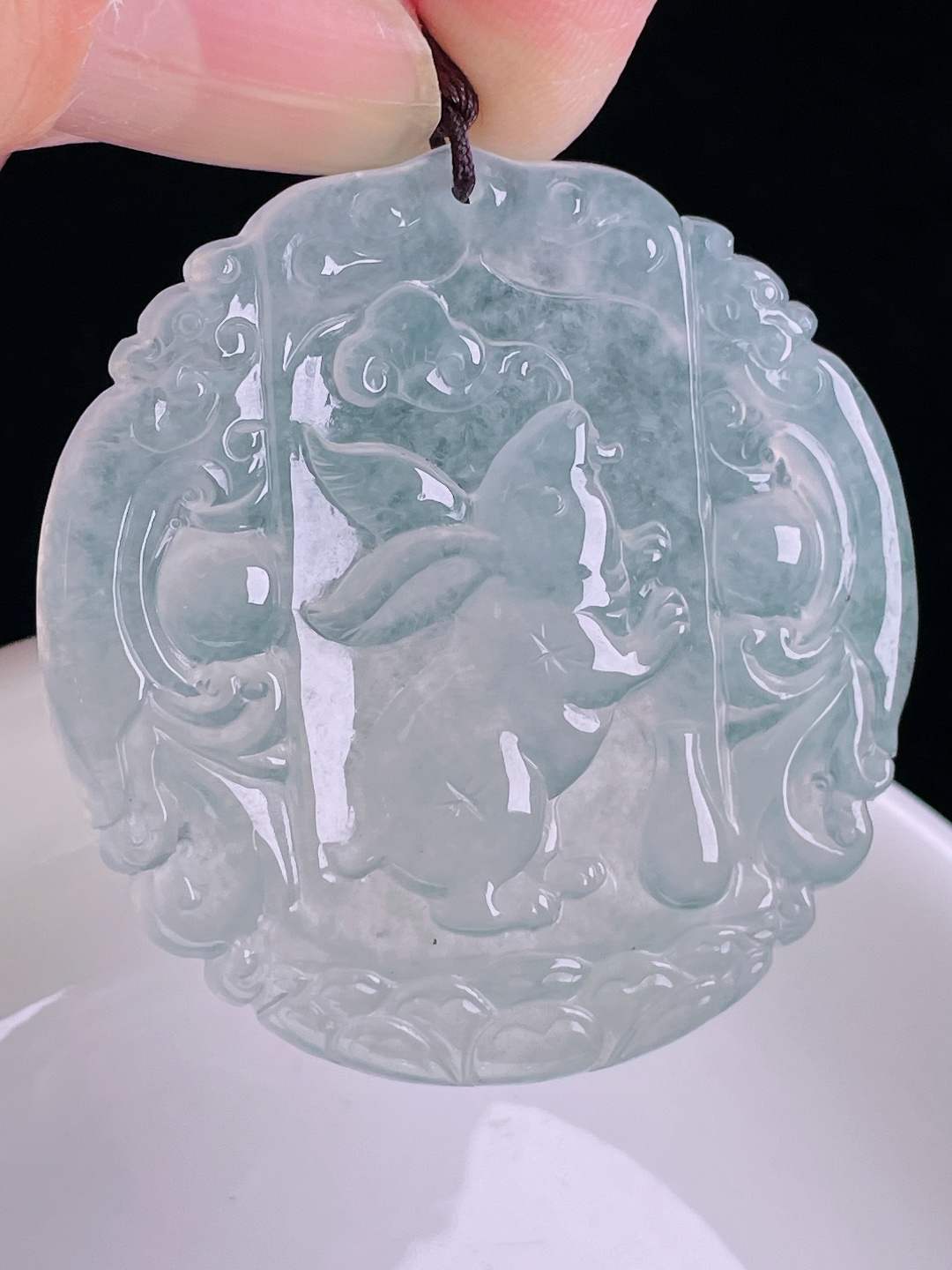 ️兔子生肖兔，老种起光，细底通透，尺寸：44.9/43.5/5.4mm0920