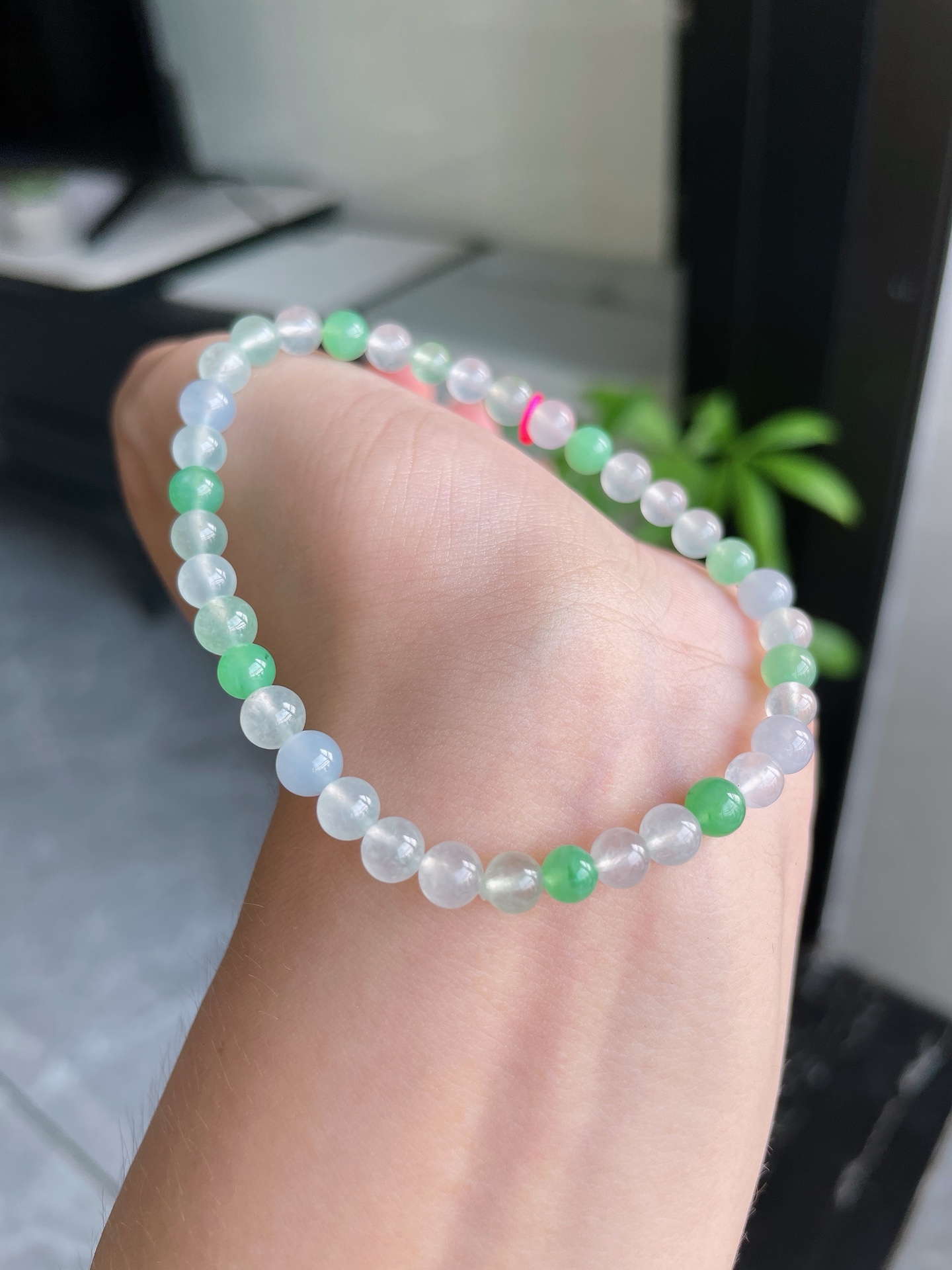 玻璃冰清爽双彩珠手链 卡5mm S09