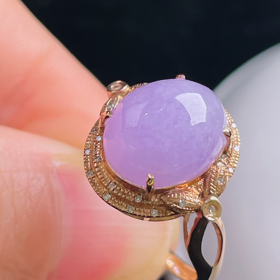 ️戒指，18k镶嵌，老种起光，细底通透，尺寸：裸石12/9.8/5.8mm0920