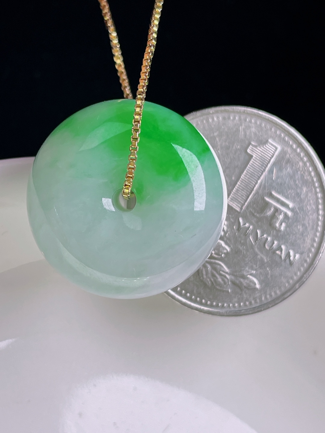 ️阳绿路路通，老种起光，细底通透，尺寸：21.8/12.8mm0920