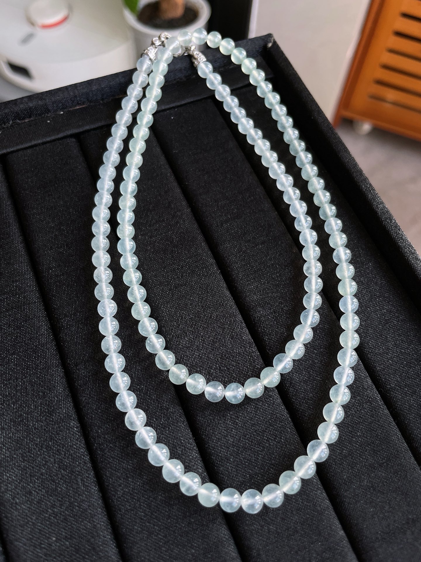 玻璃冰透亮飘花珠珠项链，卡5mm，118颗 S09