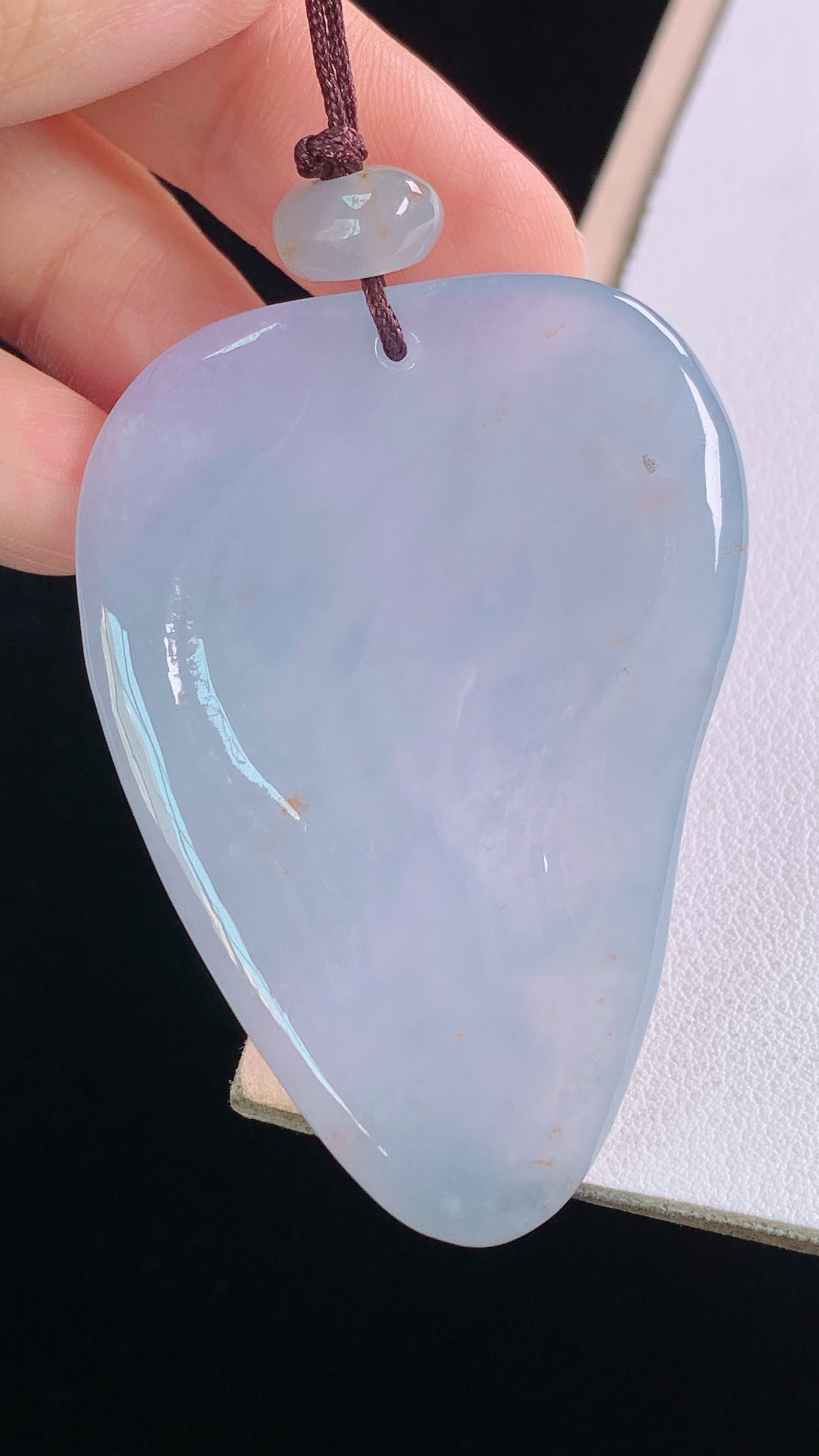 冰种悟道，紫色浓郁，底子细腻，无裂，尺寸:52.4-37.2-5.5mm 18