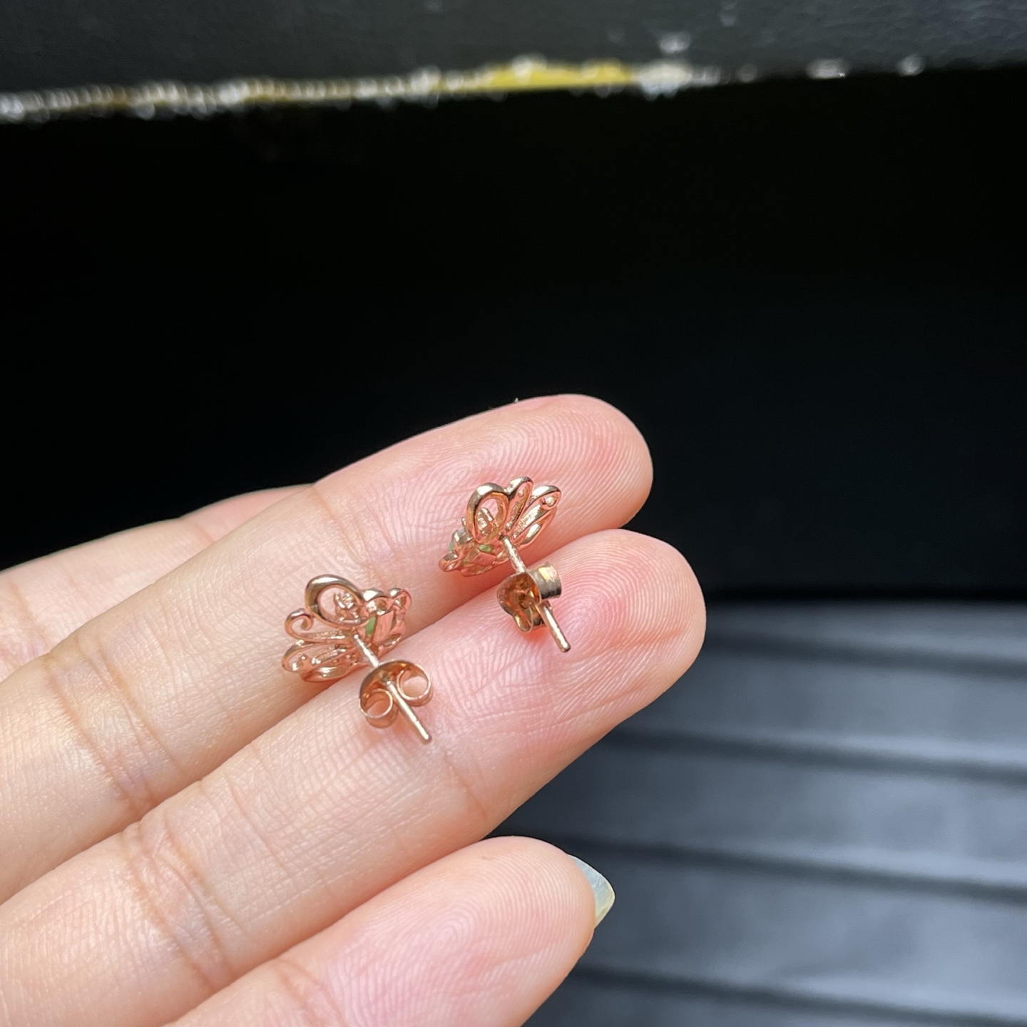 925银镶冰绿小蝴蝶耳钉，种水好，冰透无裂，尺寸3.8，亏本出