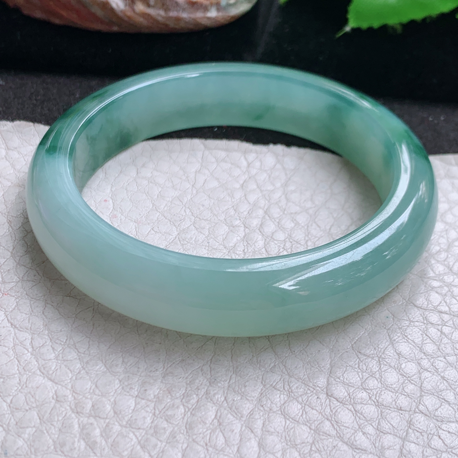 xo小圈口52*11.8*8平安镯 缅甸翡翠a货高品质冰飘花宽边玉手镯