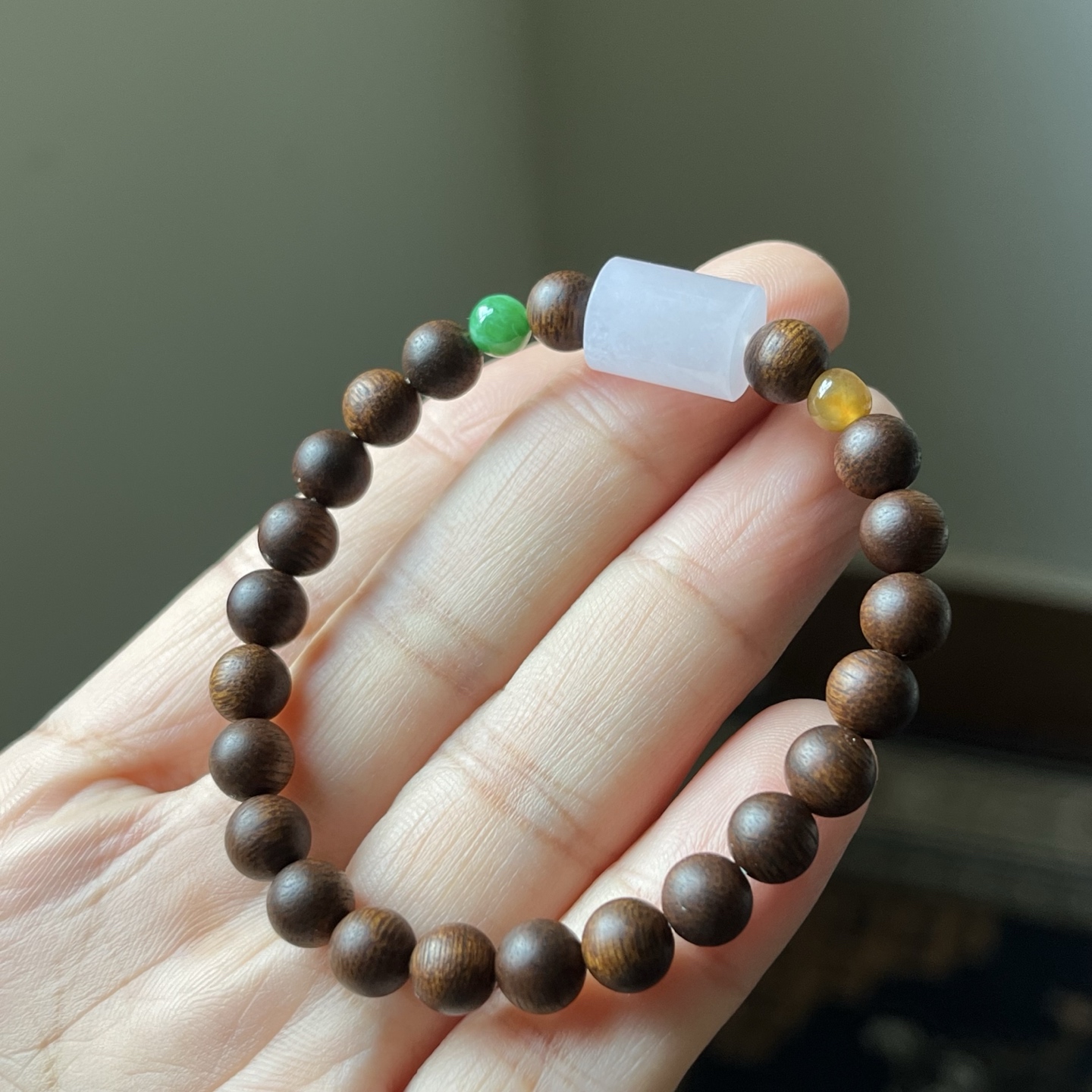 路路通沉香手链，种水好，冰透无裂，尺寸12.6×9.5