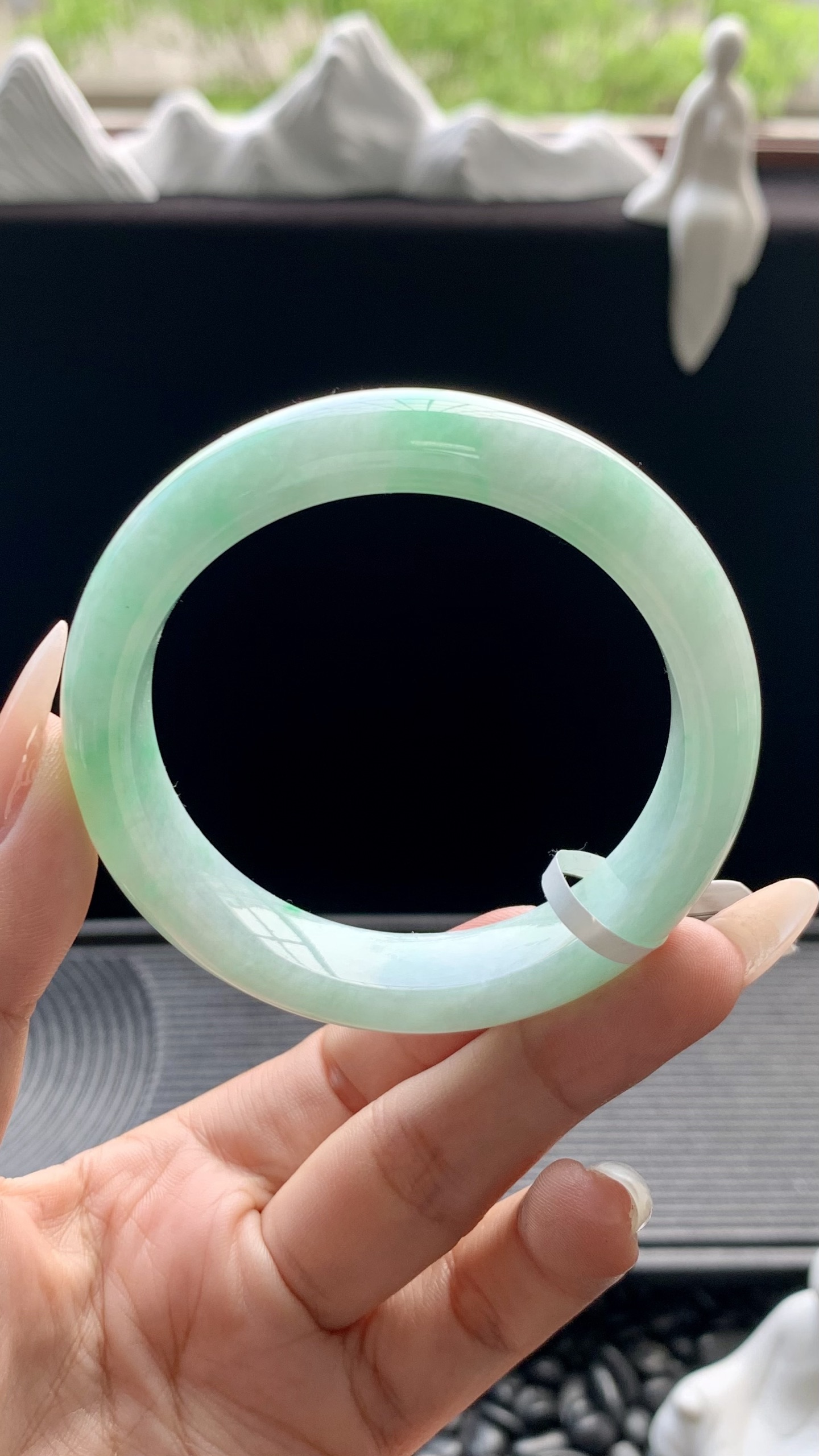 飘绿正圈手镯成品 B0904-246 尺寸：53-12-8