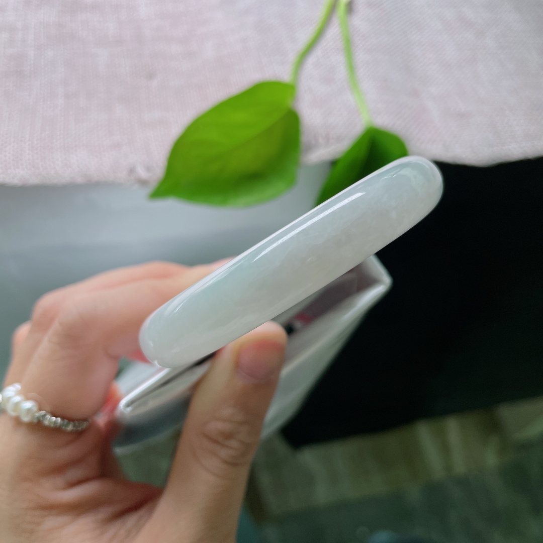 54.7/11.9/8.2飘花正圈，冰润细腻，种水好，清新简约，晶体，ss59758a