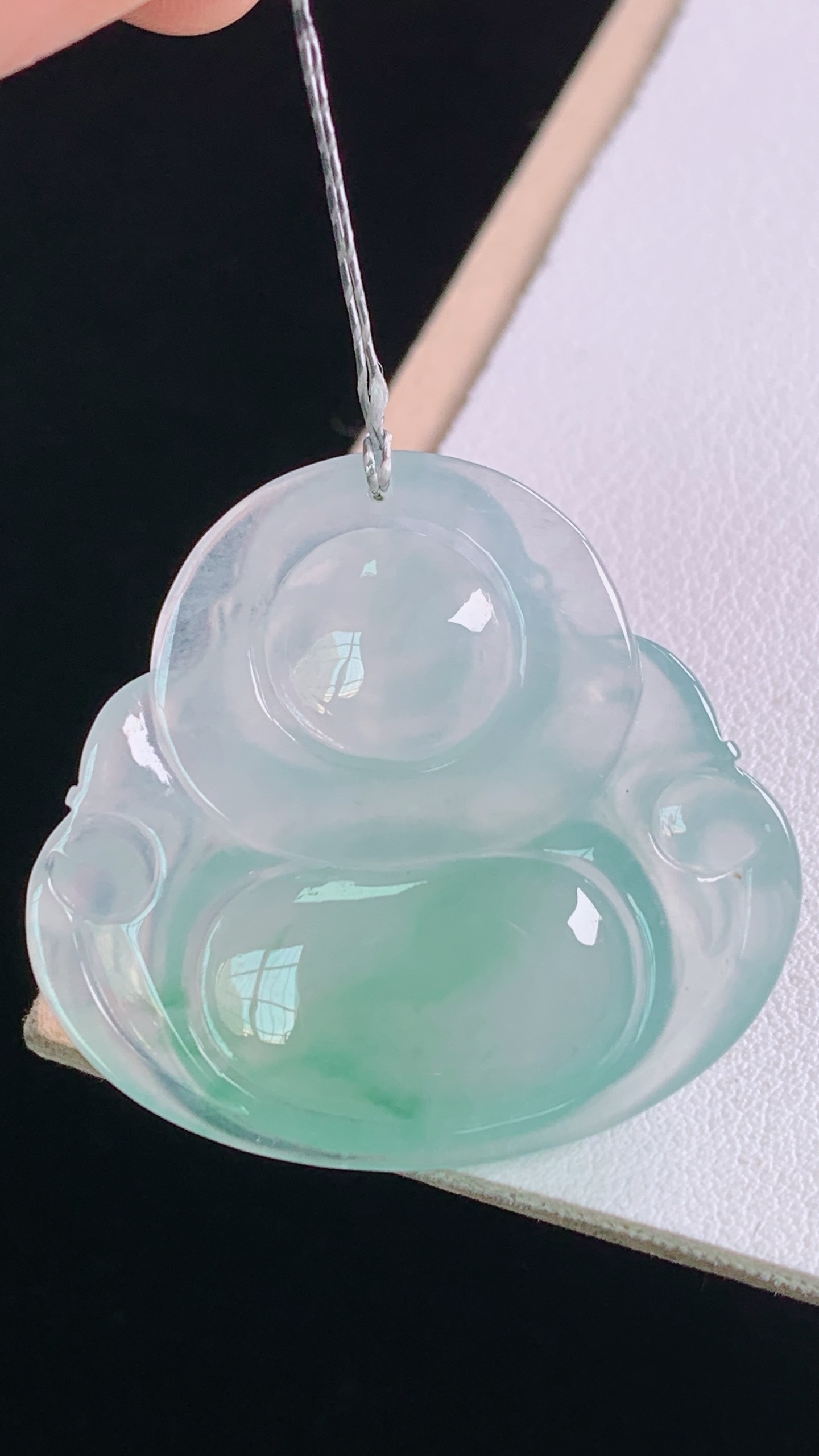 冰飘花佛公 花色灵动，清爽通透，无裂 尺寸:32.0-34.7-5.6mm 18