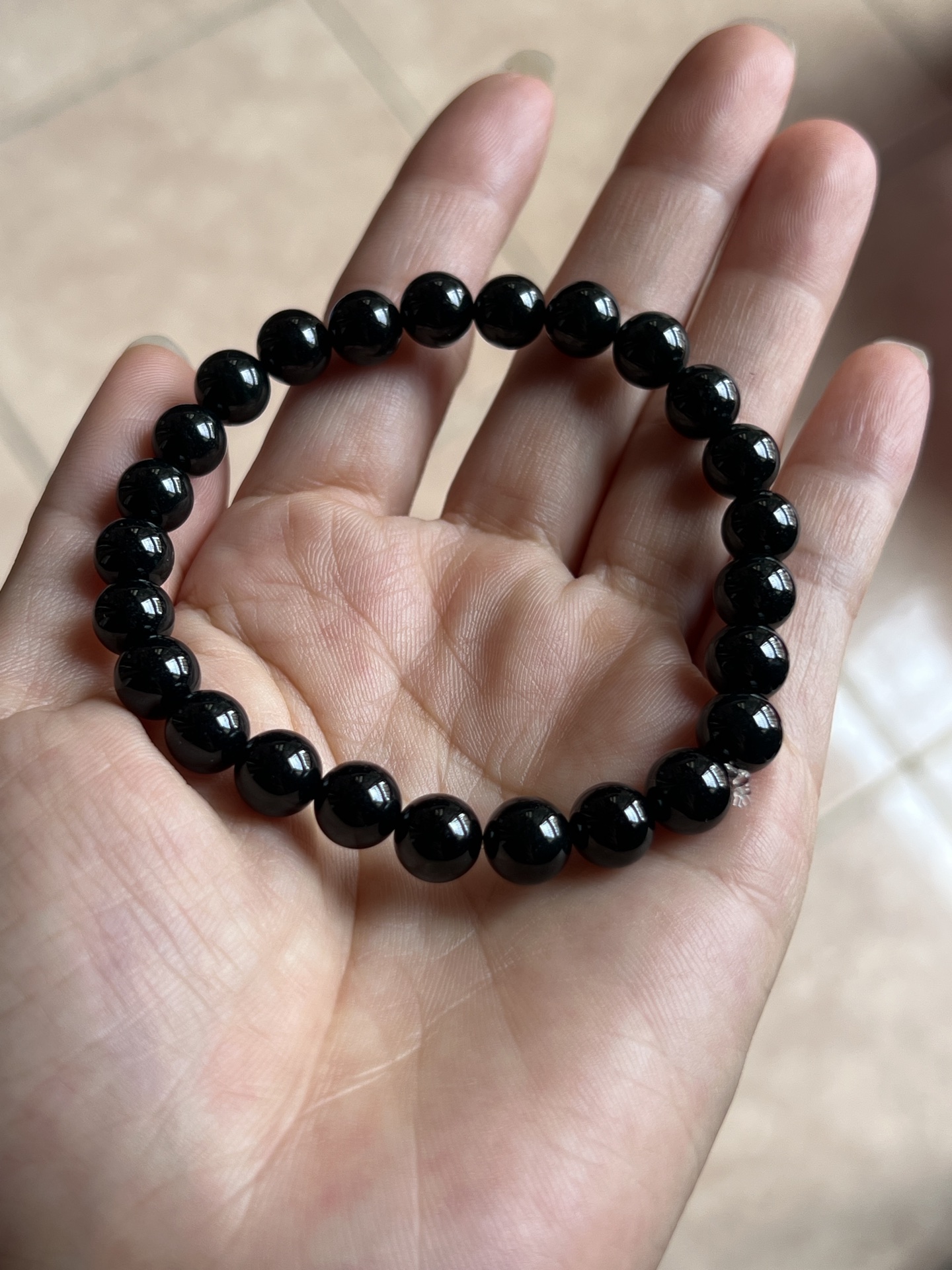 ️ 9.20 精品3号墨翠手链8mm 极黑油亮 质地细腻水头好 灯照透翠绿