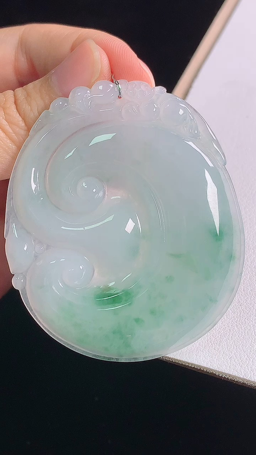 ️冰飘花如意，无裂，尺寸:55.5-47.2-5.8mm 18