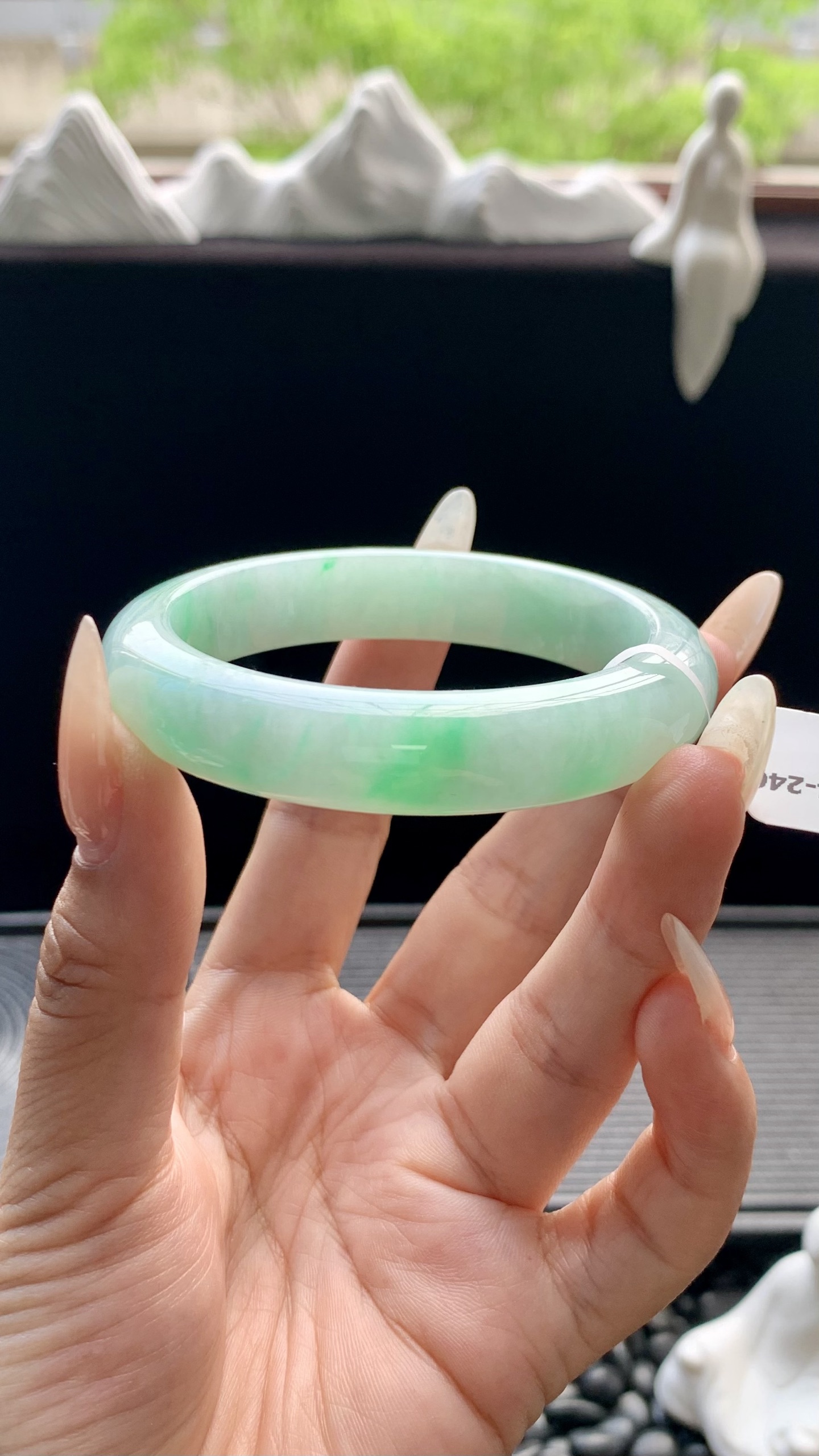飘绿正圈手镯成品 B0904-246 尺寸：53-12-8