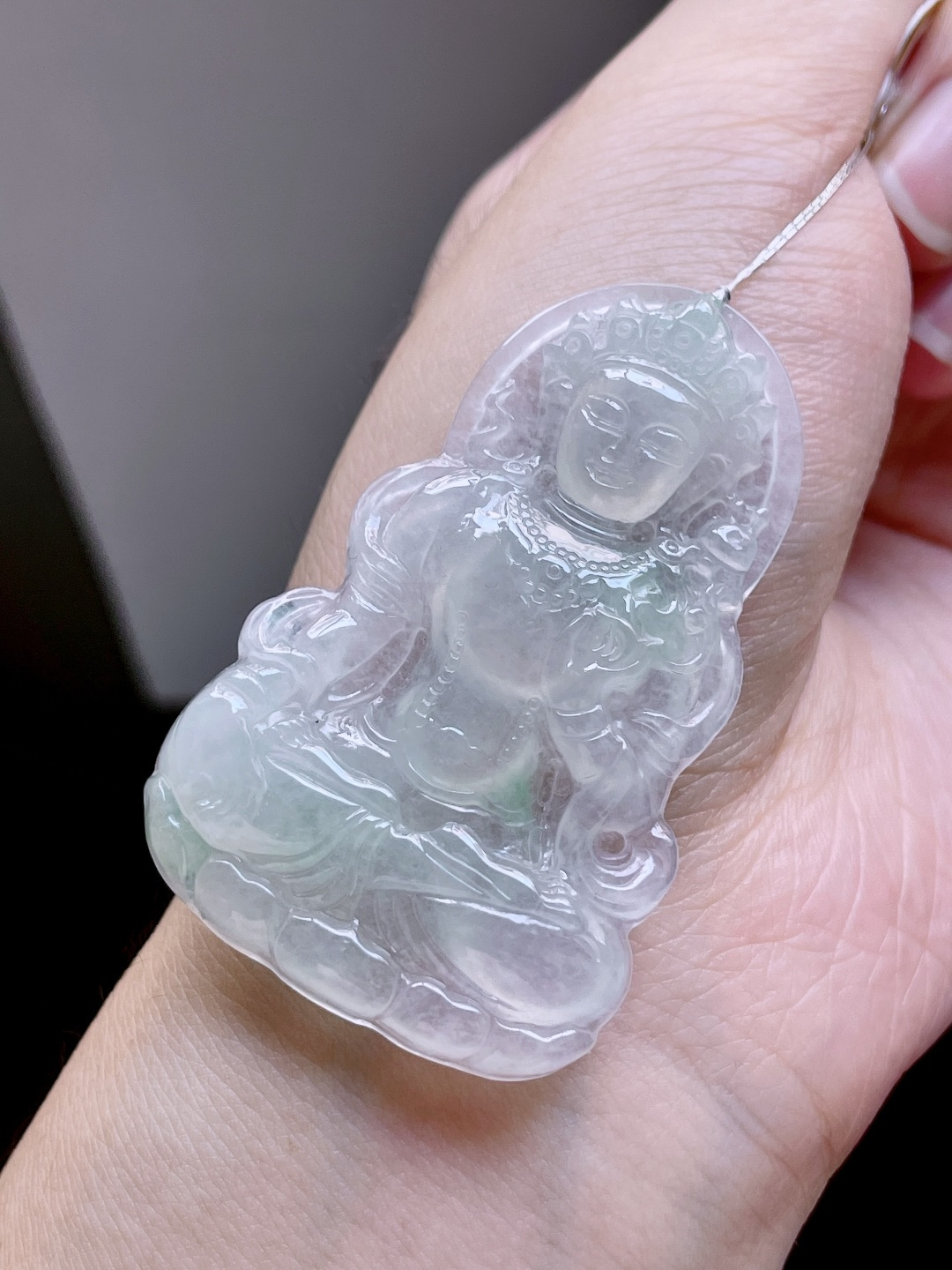 ️ 冰种大势至 冰润通透，种老细腻 尺寸：53/33.6/5.3