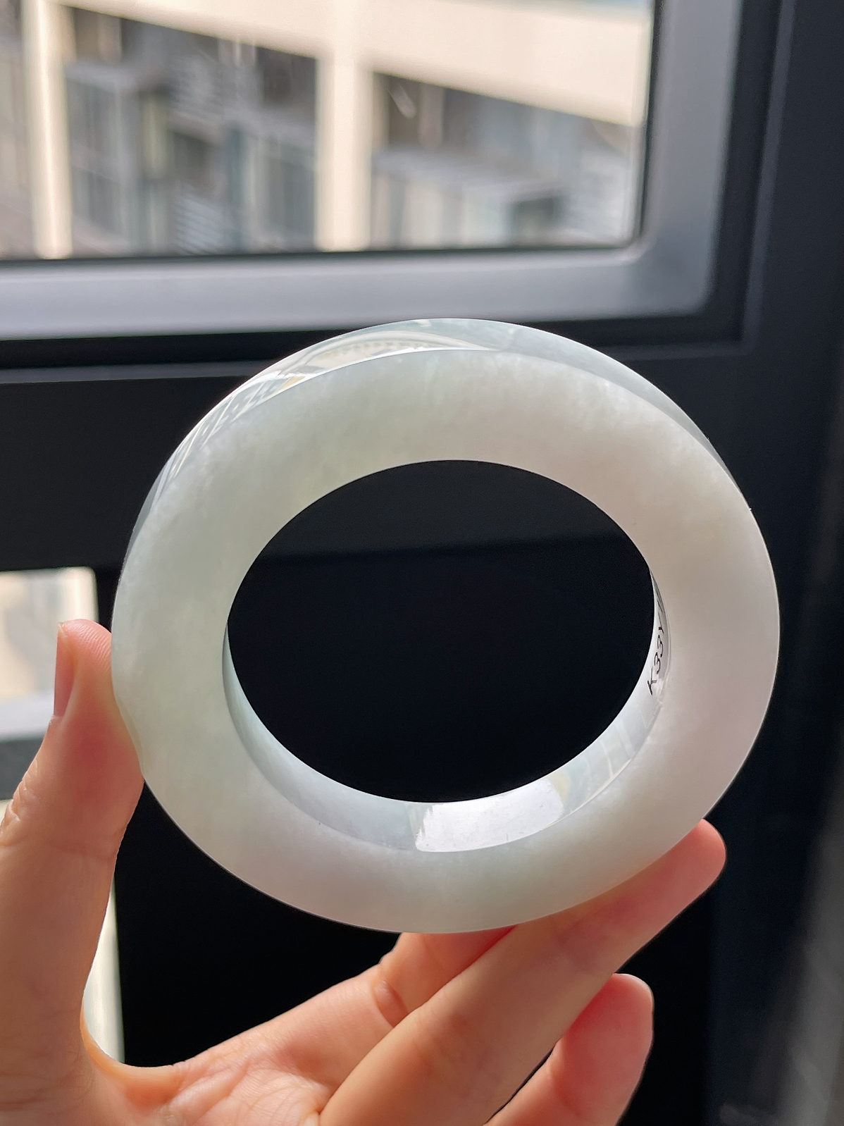 翡翠镯饼，⭕️正圈最大做65，圆条最大做61；最小做55