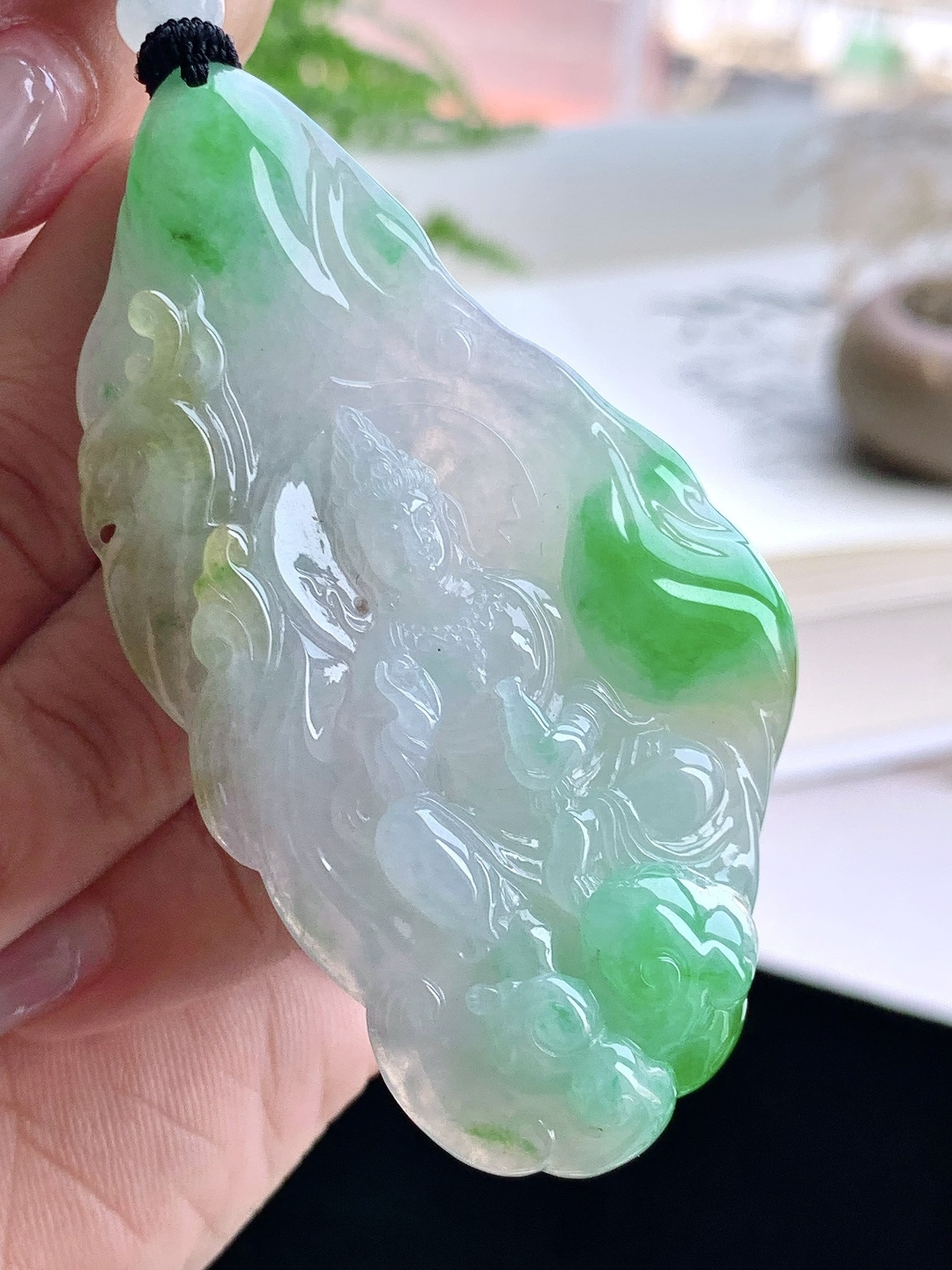 【裸石】️冰黄加绿自在观音牌吊坠 【说明】缅甸 性比高 厚装 【尺寸】71-38.5-9.8 【重量】35.2克
