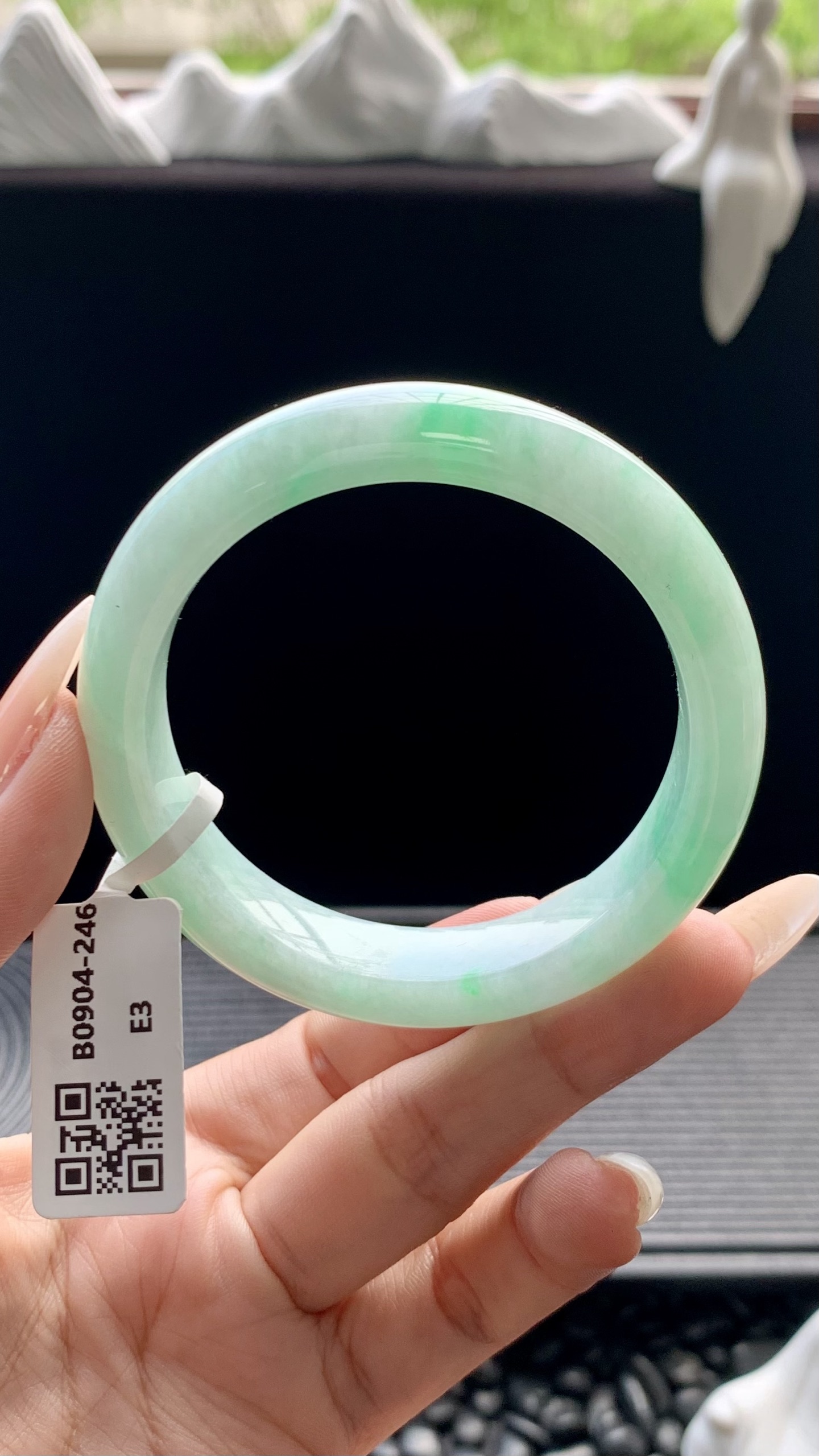 飘绿正圈手镯成品 B0904-246 尺寸：53-12-8