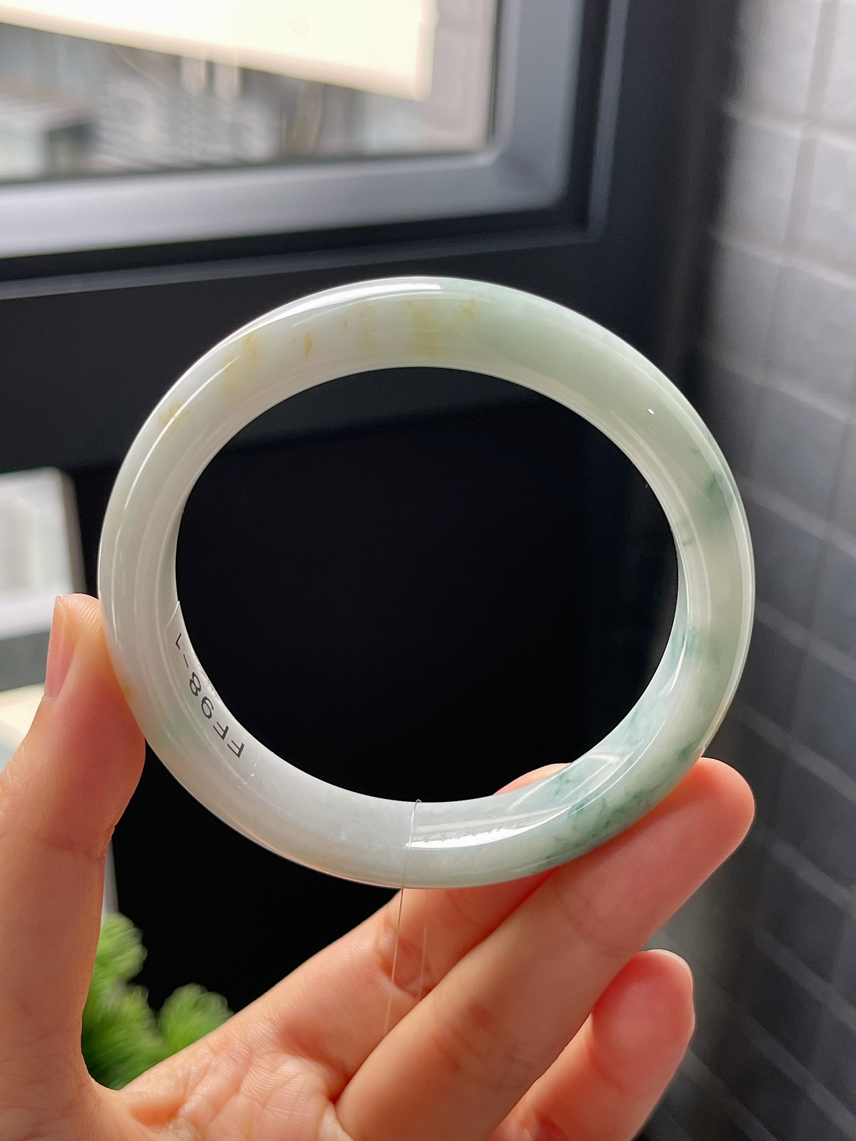 正圈56圈口，翡翠糯化种飘花手镯