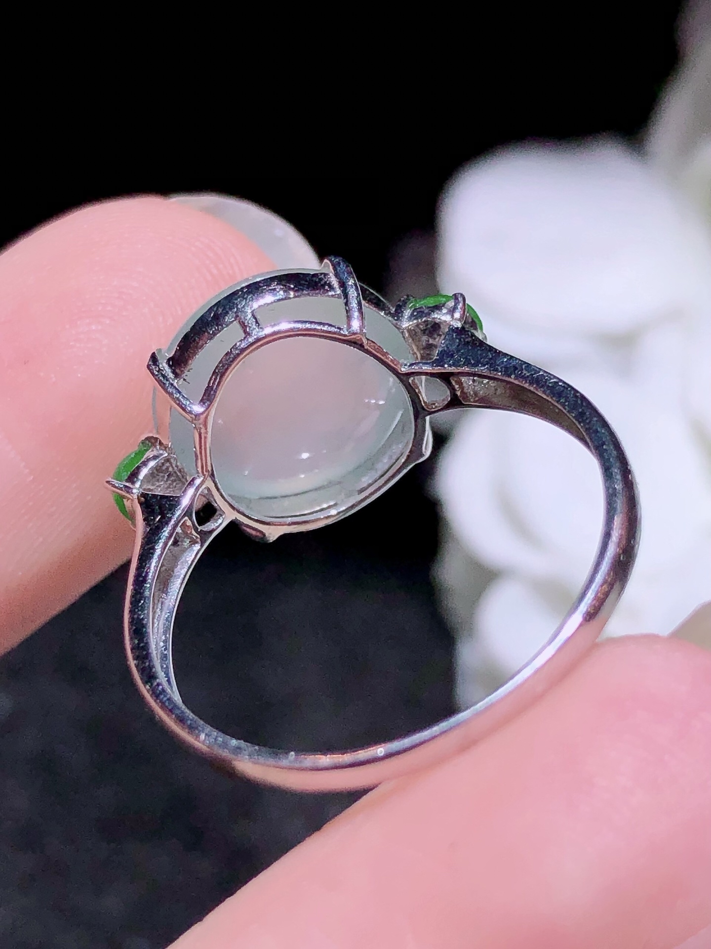 18K金镶 冰种蛋面戒指 无裂 水润色艳 品相饱满 苹果拍摄，实物更好看，11-10.5-4.1