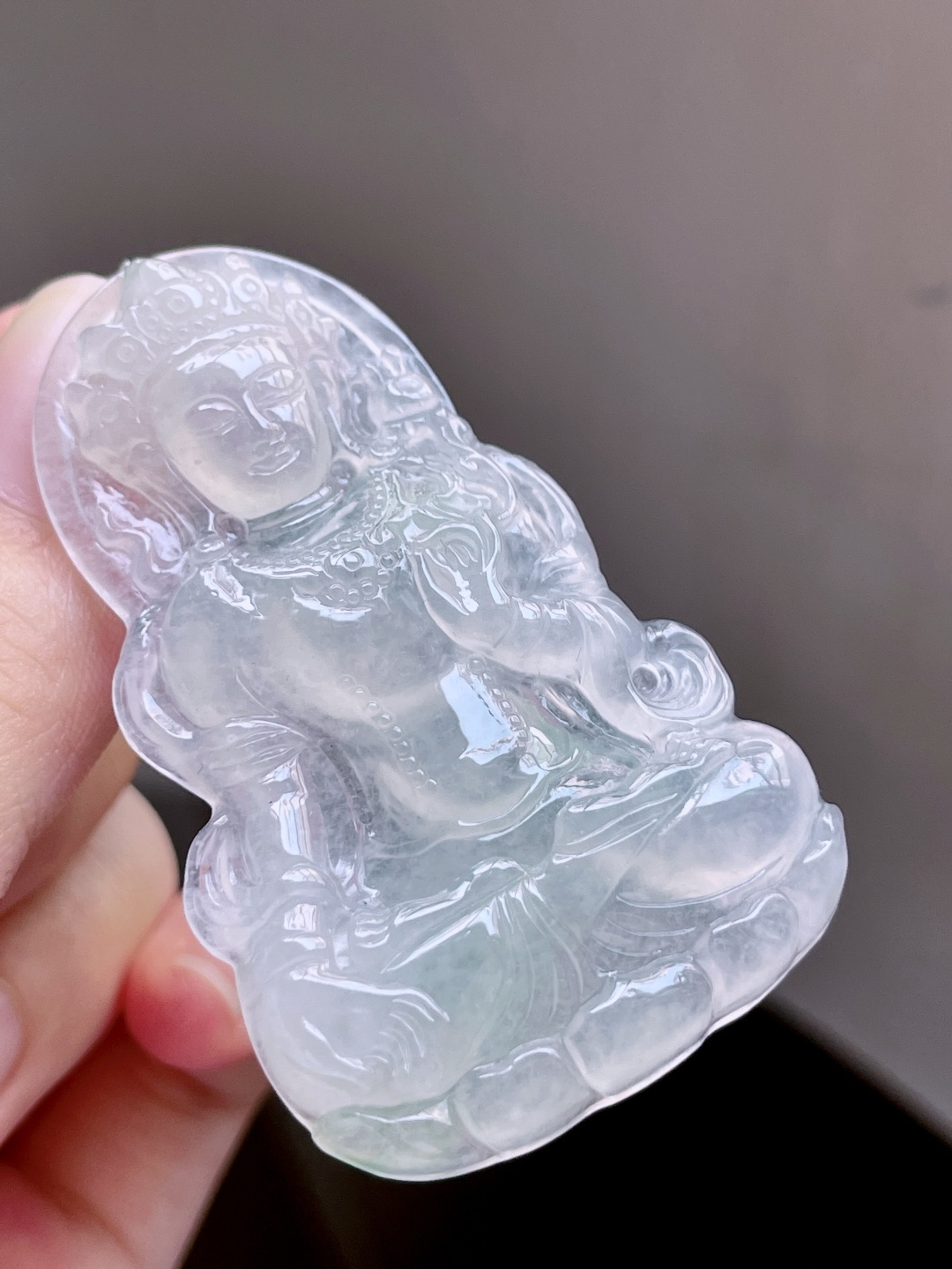 ️ 冰种大势至 冰润通透，种老细腻 尺寸：53/33.6/5.3