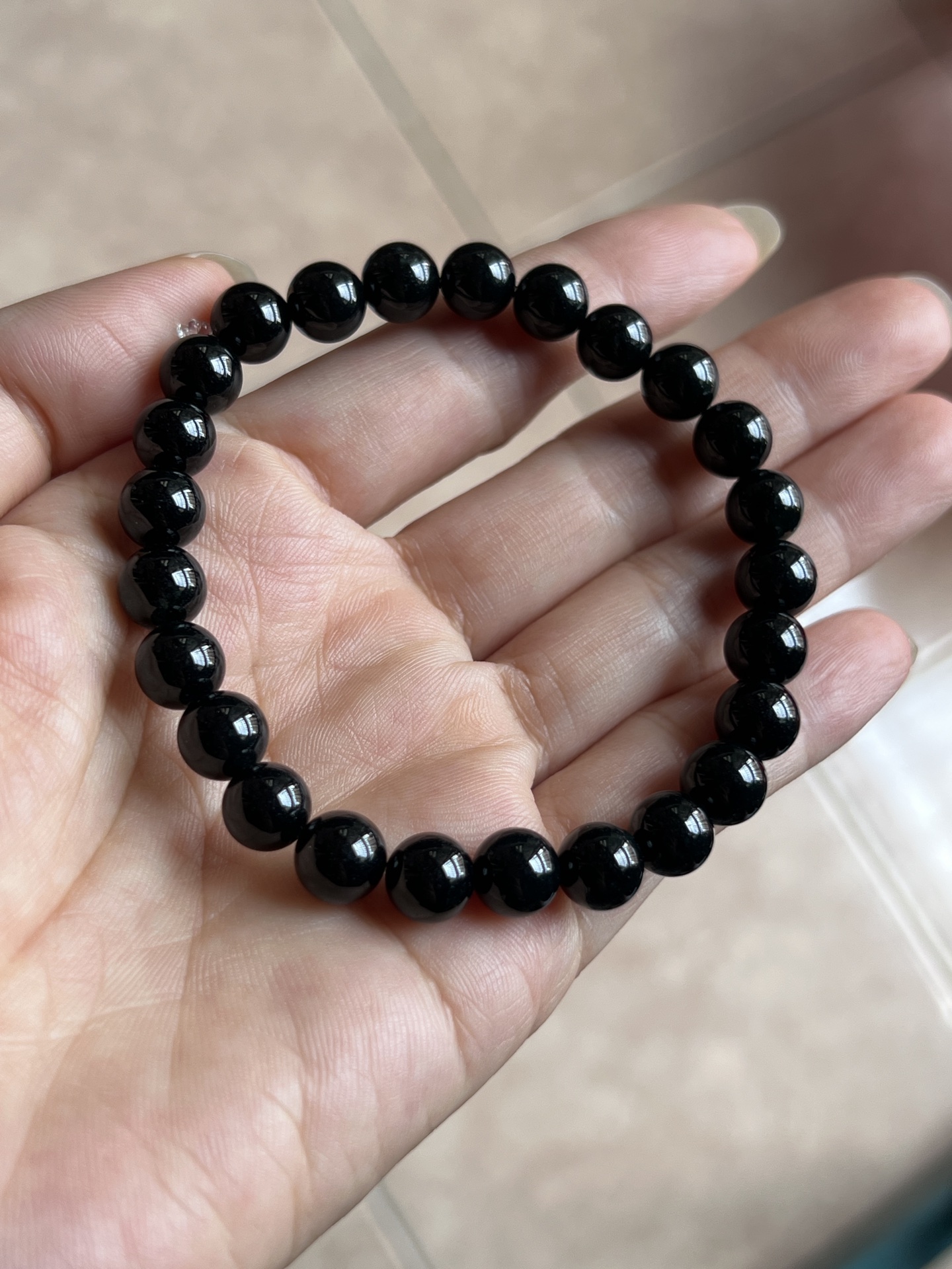 ️ 9.20 精品3号墨翠手链8mm 极黑油亮 质地细腻水头好 灯照透翠绿