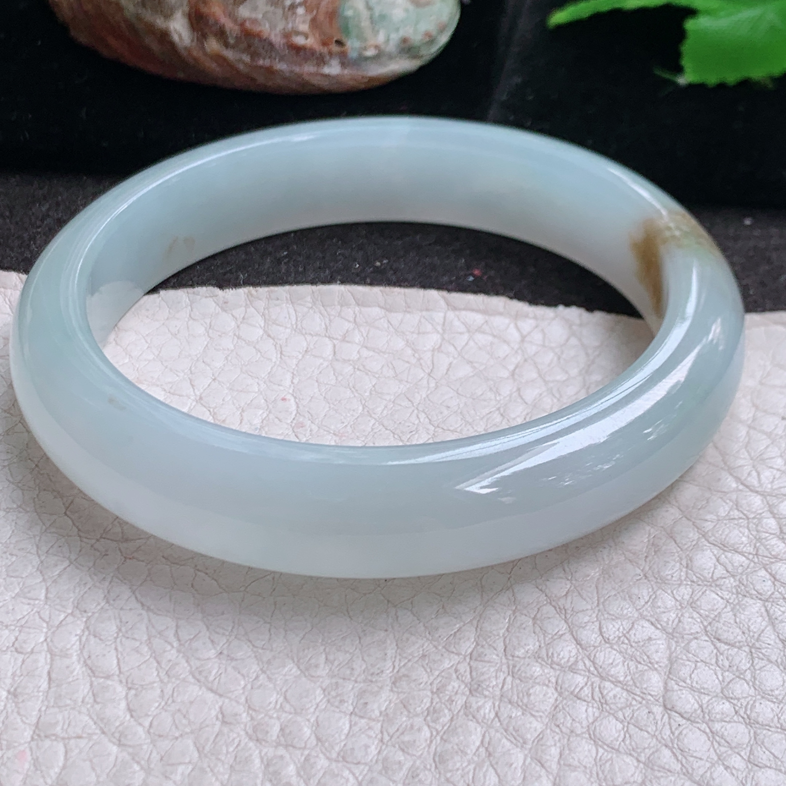 r自然光58*12.5*8招财镯 缅甸翡翠a货高品质冰双彩宽边玉手镯