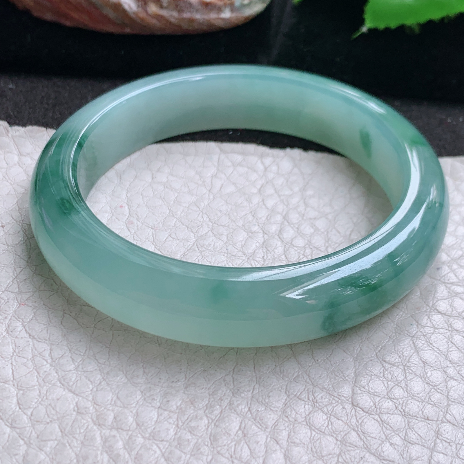 xo小圈口52*11.8*8平安镯 缅甸翡翠a货高品质冰飘花宽边玉手镯
