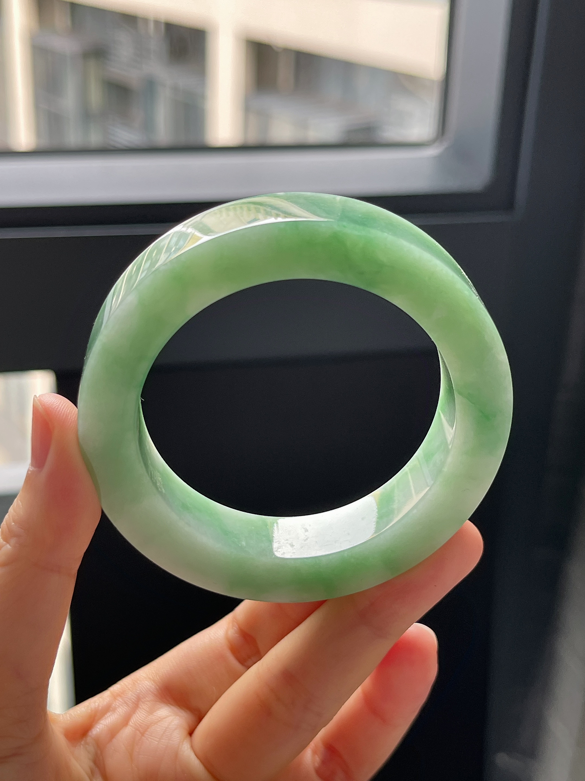 翡翠镯饼，⭕️正圈最大做54，最小做51.5