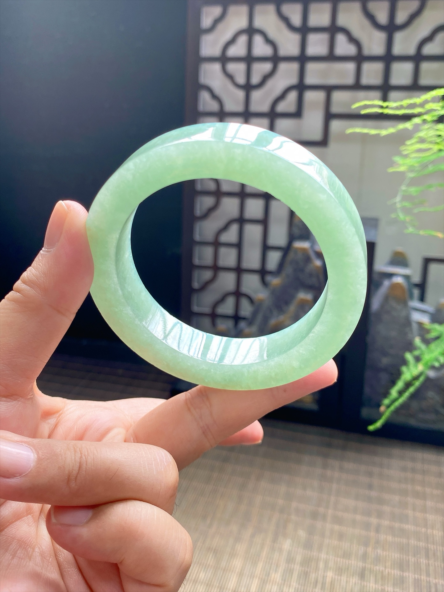 果绿底手镯胚 尺寸56-74-12 编号KJ004-68