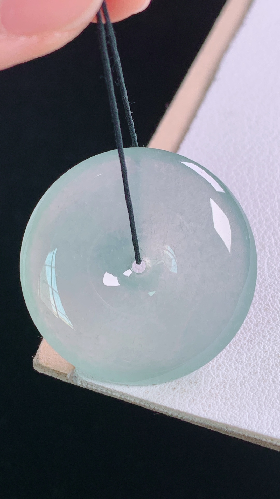 ️高品质 冰种平安扣 种水，光感十足，无裂 尺寸:28.8-5.8mm 16