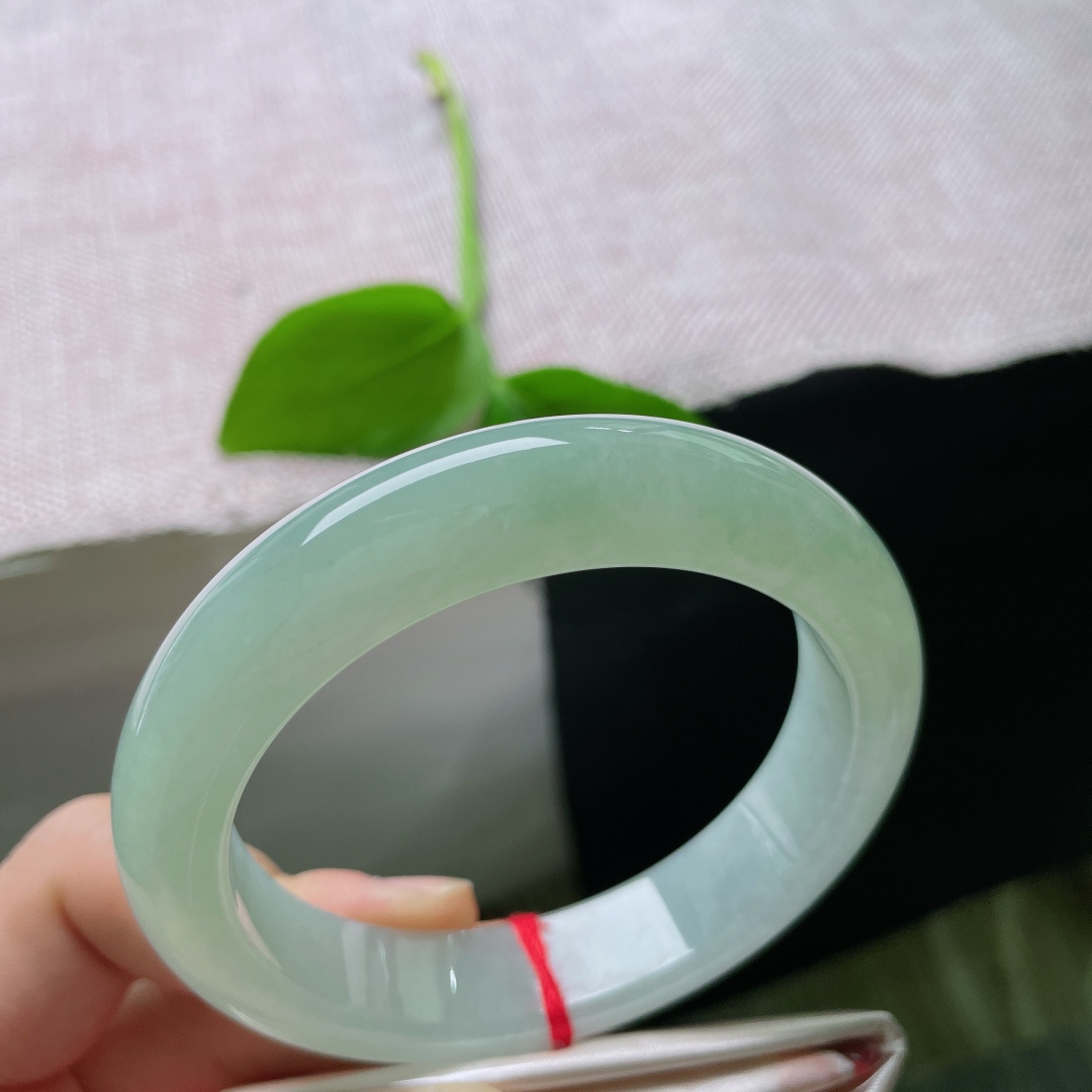58.5/13.4/9.0，绿底，水润，细腻，甜美，优雅，贵气，耐看，雍容华贵，无裂，ss59731a