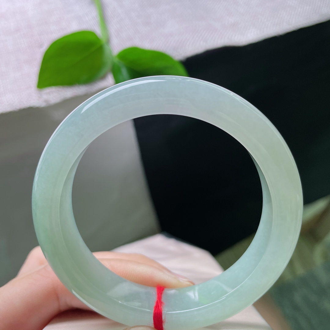 58.5/13.4/9.0，绿底，水润，细腻，甜美，优雅，贵气，耐看，雍容华贵，无裂，ss59731a