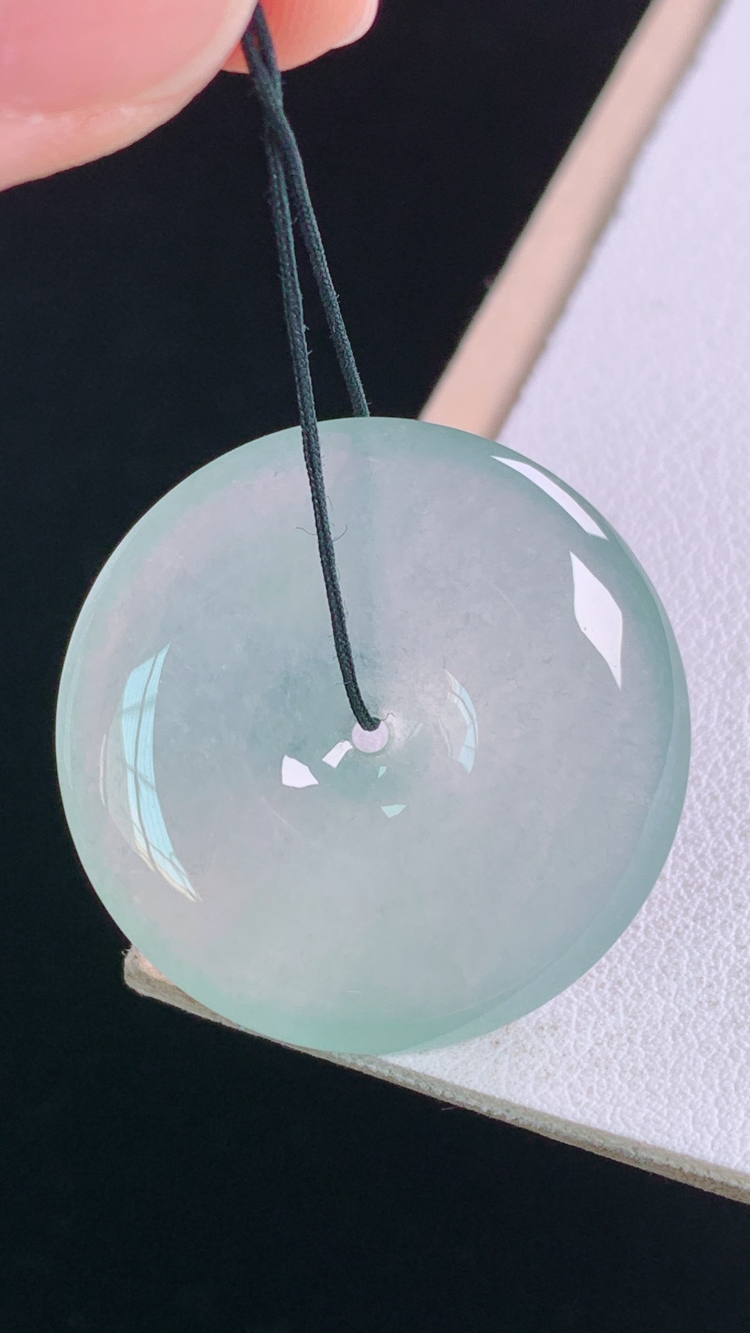 ️高品质 冰种平安扣 种水，光感十足，无裂 尺寸:28.8-5.8mm 16