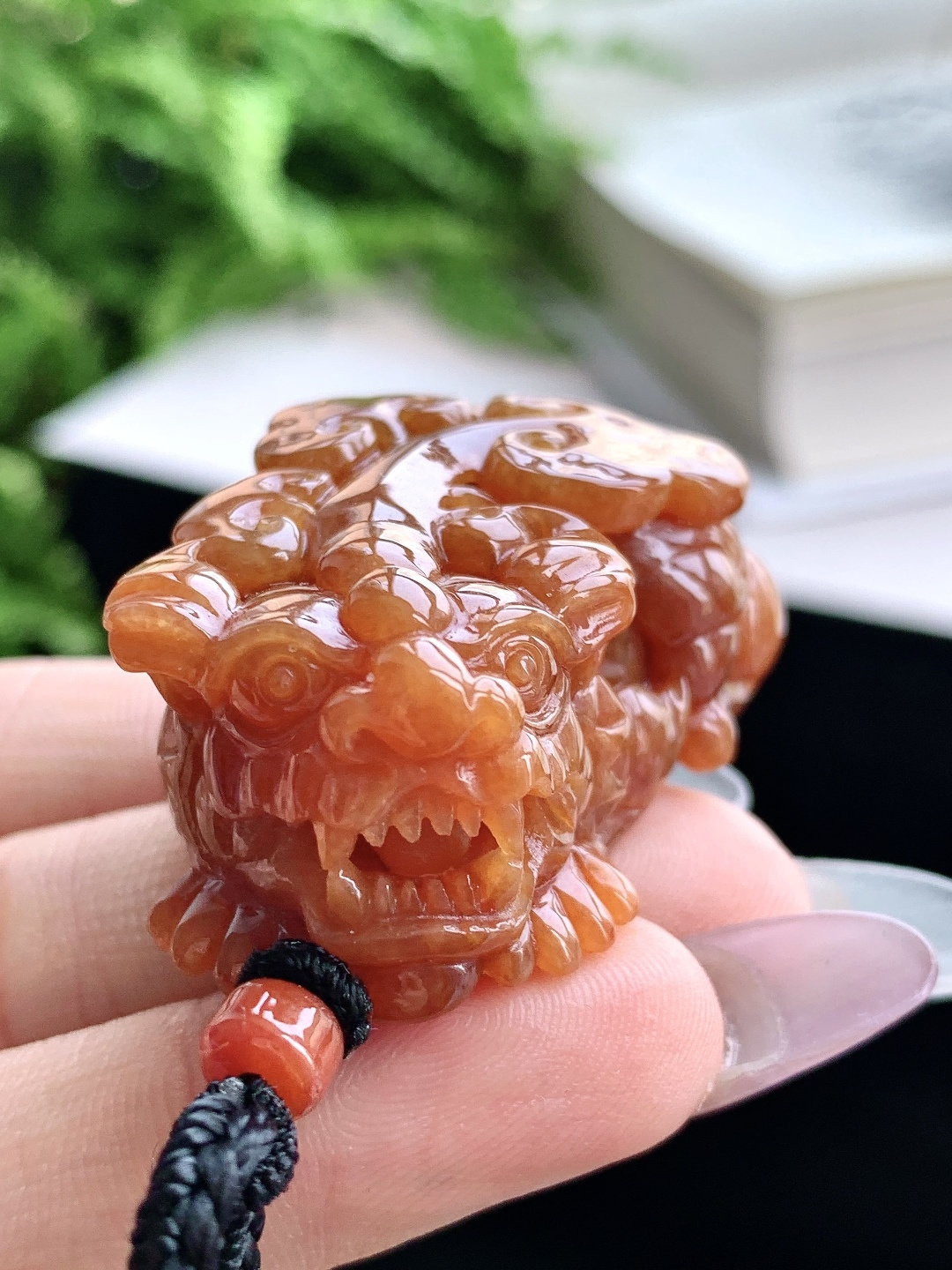 【裸石】️冰红翡貔貅吊坠 【说明】缅甸 性比高 超厚 【尺寸】46.3-30-18 【重量】49克
