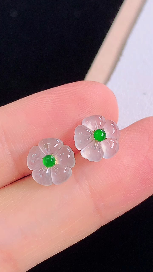 秒杀️18K冰种花朵耳钉，无裂，尺寸:8.2-2.0mm 20
