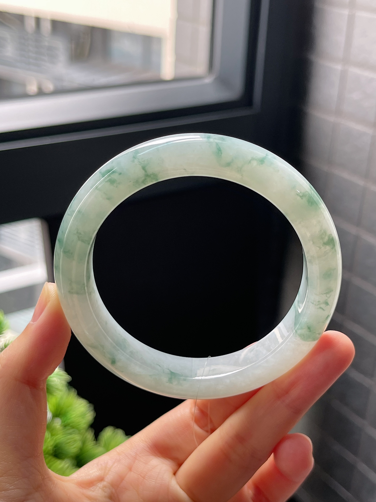 正圈58圈口，翡翠冰糯种飘花手镯
