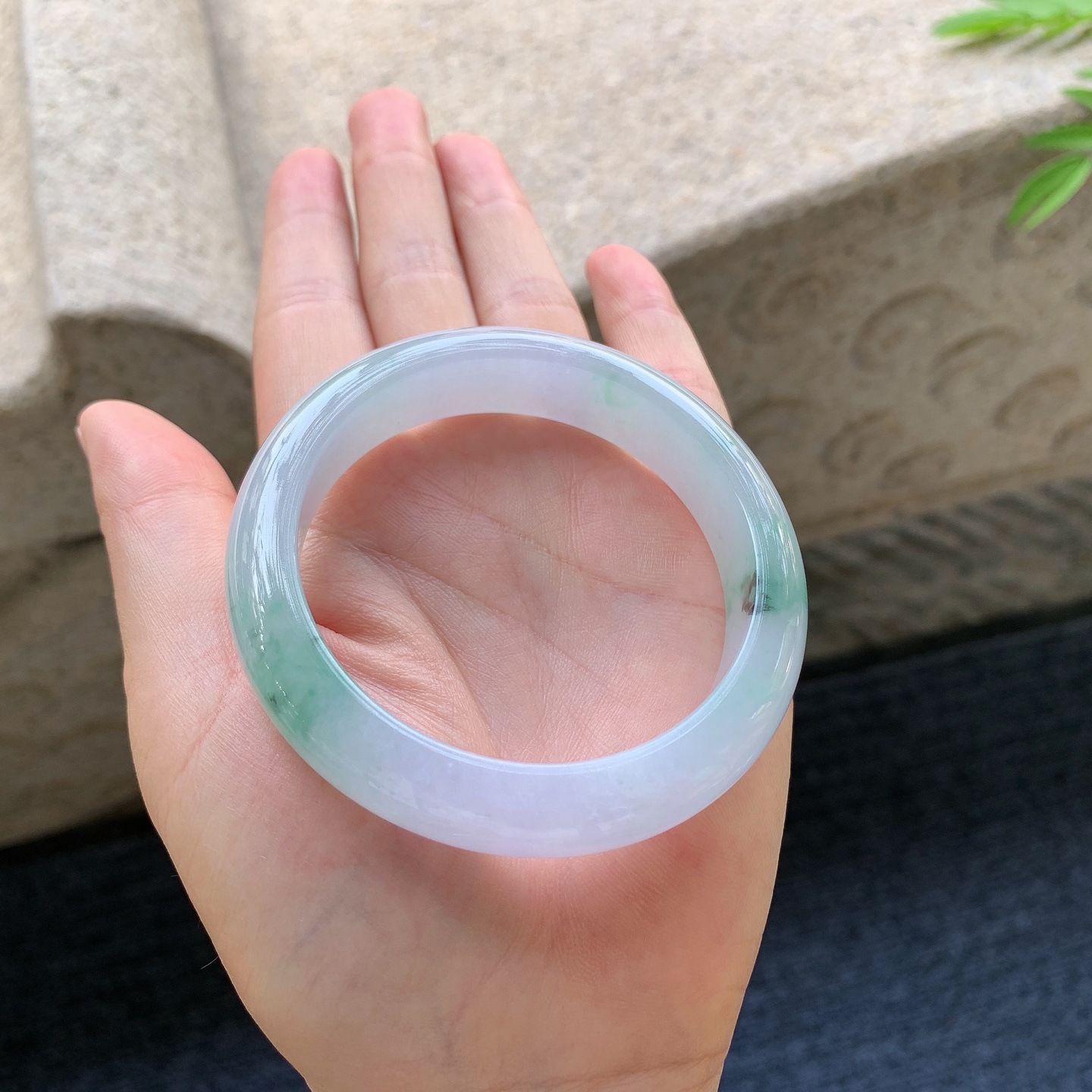 正圈53 54 圈口54.6/12.5/8.3 编码Q5092305 冰糯春彩，水润，种老，细腻，打