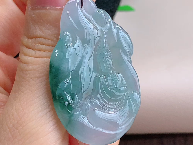 ️ 观音，无裂，尺寸48.2-30.6-6.0mm，包A附证书