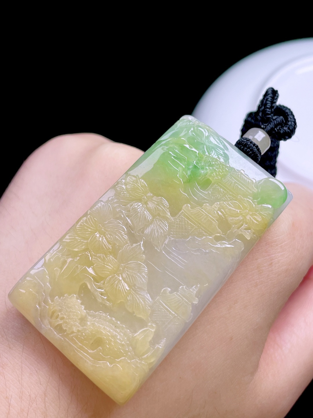 ️ 冰三彩山水牌 色泽艳丽，种老水润 尺寸：55.4/32.4/6.4