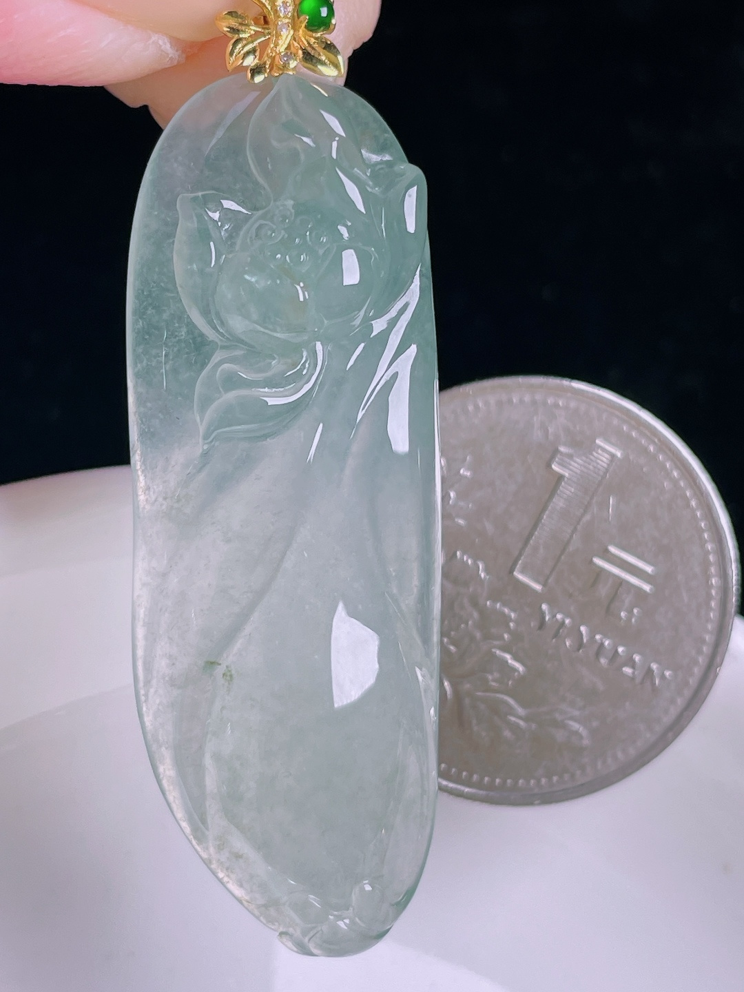 ️莲花福瓜，18k镶嵌，老种起光，细底通透，尺寸：51裸石45.3/16.4/5.8mm0922