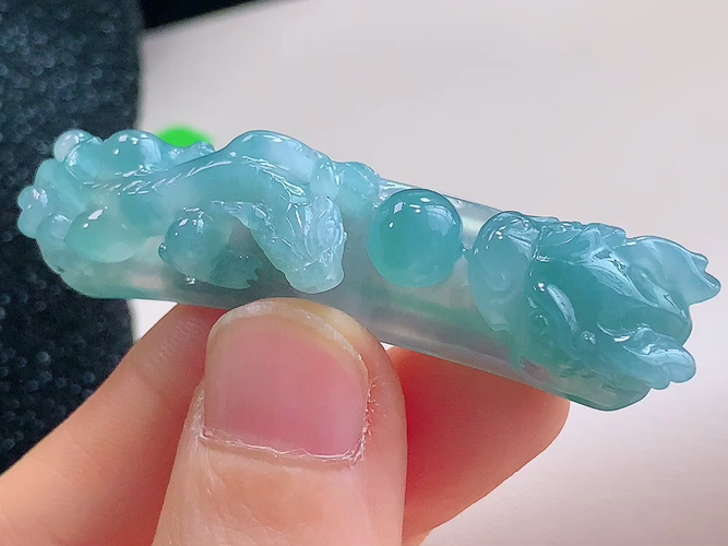 ️ 龙手牌，无裂，尺寸57.3-12.4-10.1mm，包A附证书
