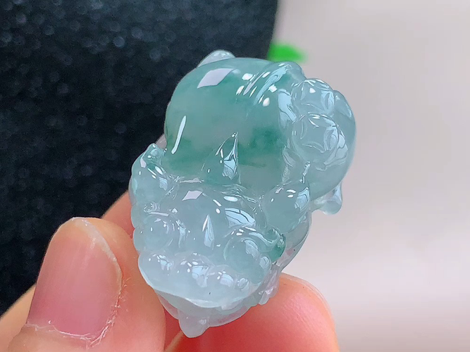 ️ 招财貔貅，无裂，尺寸29.0-19.6-12.0mm，包A附证书