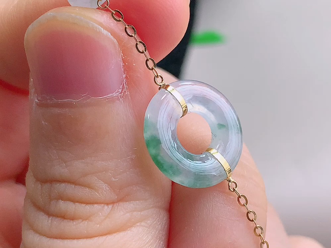 ️ 18K金伴钻甜甜圈手链，尺寸13.8-2.5mm，包A附证书