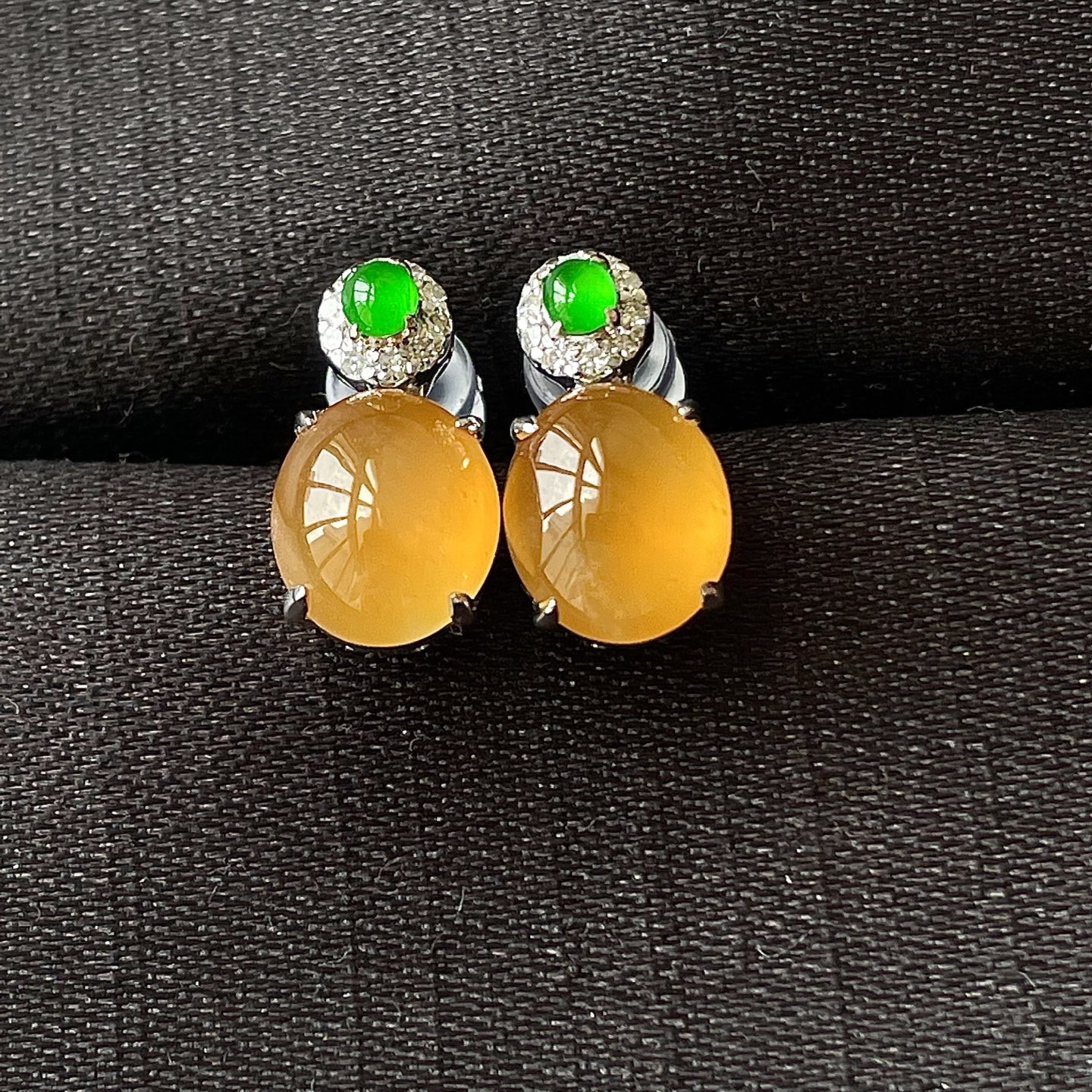 ️缅甸冰黄耳钉，18k金镶嵌，饱满水润，无裂，裸石尺寸8/7/4编码0920好数字