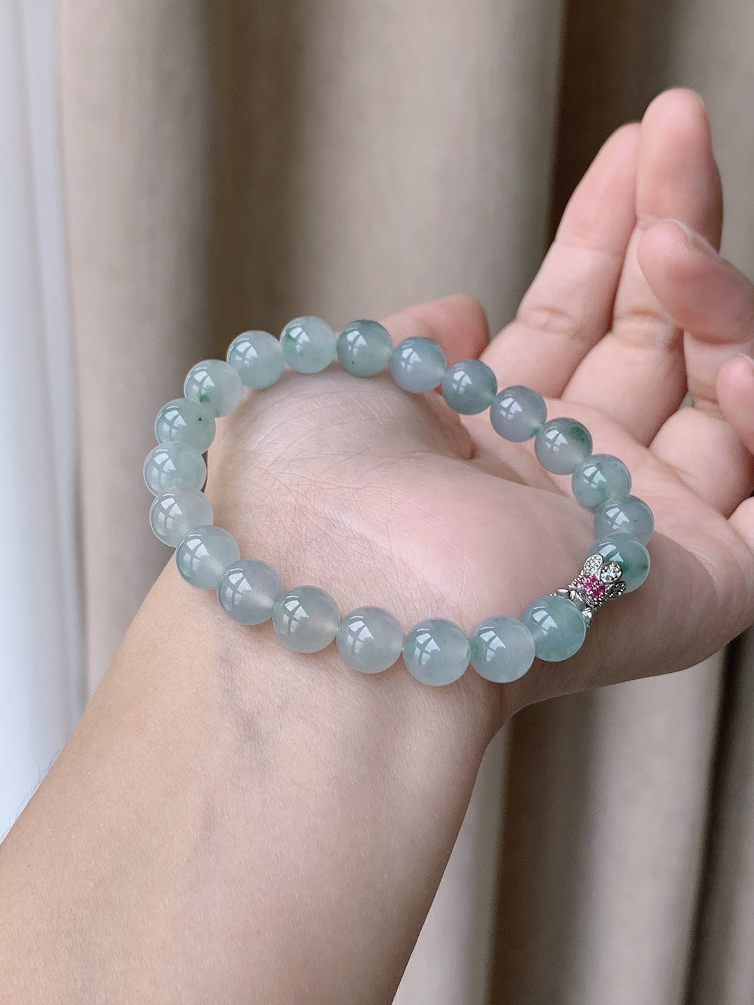 【珠子】冰种飘花手链圆珠珠子手链 【说明】缅甸 性比高 【尺寸】8.3mm 【重量】23.5克