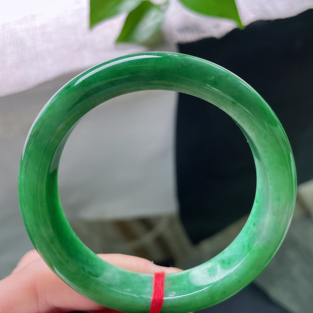 56.3/12.7/8.5，绿底正圈，满色，青春靓丽，古色古香，韵味十足，皮纹，ss59311a