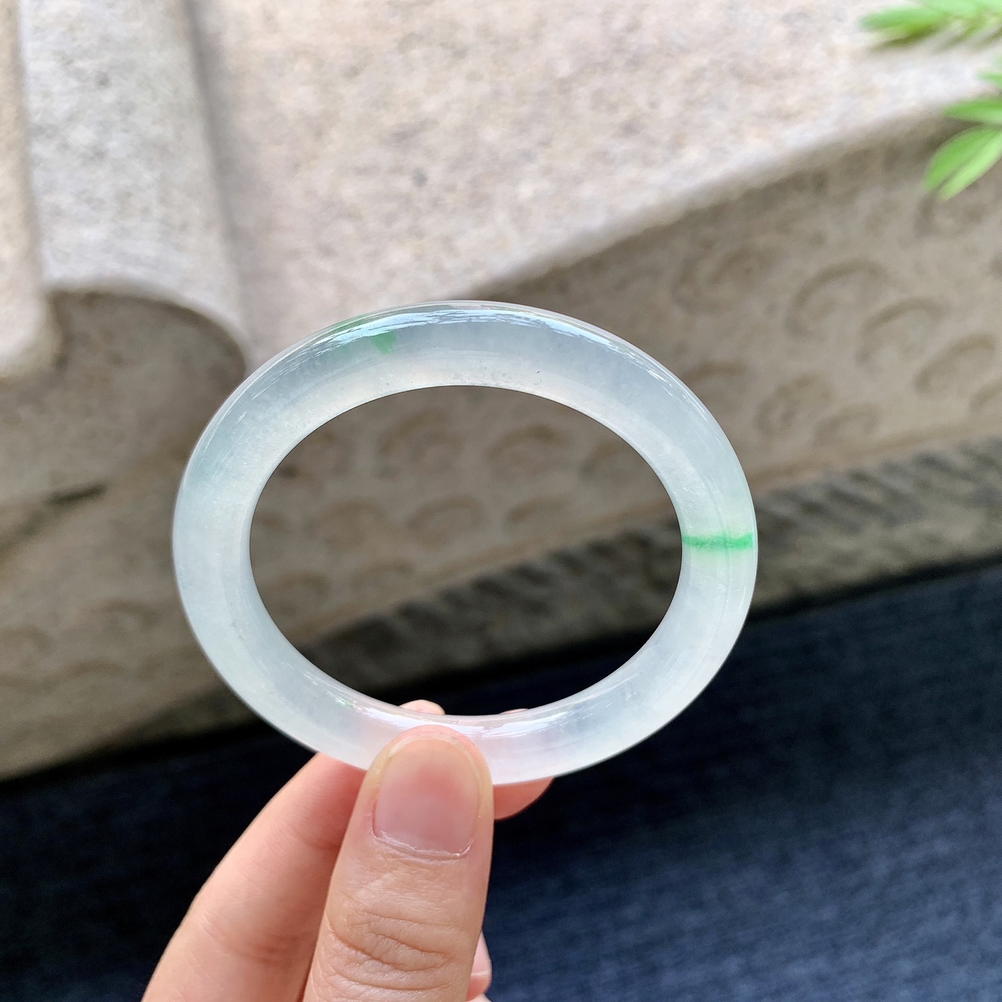 圆条49 50 圈口50/8.3/8.3 编码G9092332 冰飘绿，清透，水润，种老，细腻，打灯有絮线