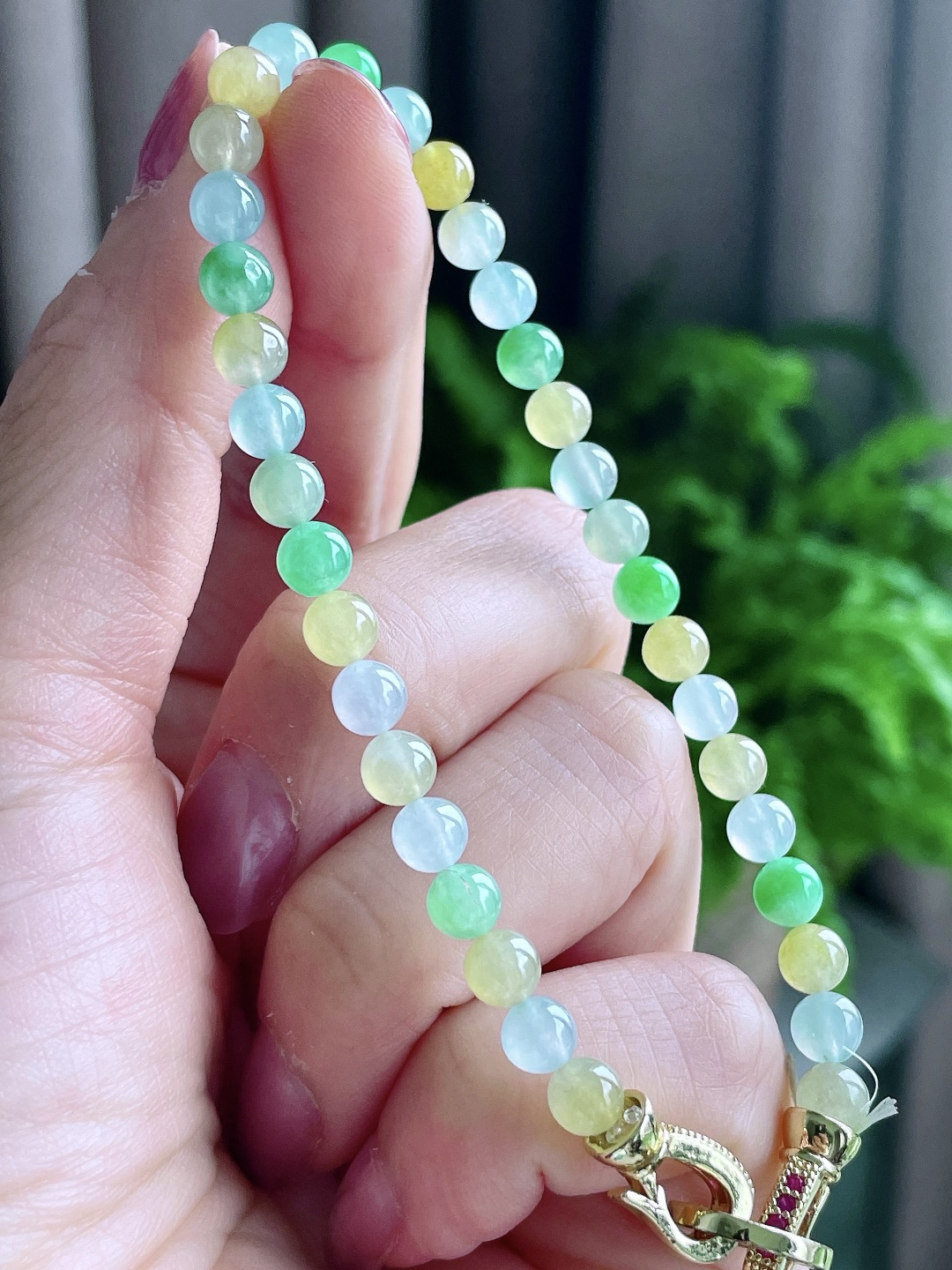 【珠子】冰多宝手串圆珠珠子手串 【说明】缅甸 性比高 【尺寸】5.2mm 【重量】12克