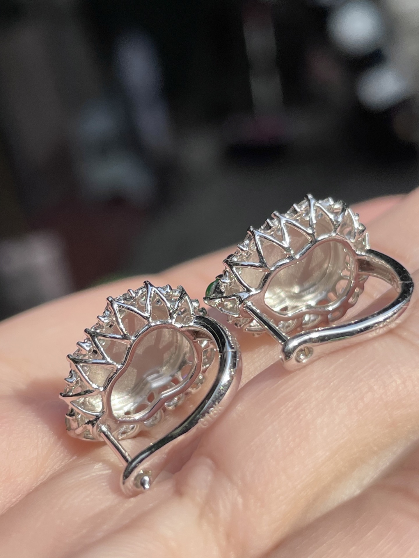 ️【冰种黄翡，葫芦耳包】大件饱满， 通透水润，玉质细腻，翠色鲜艳，18k金奢华钻石镶嵌️，9.9*7.2*3